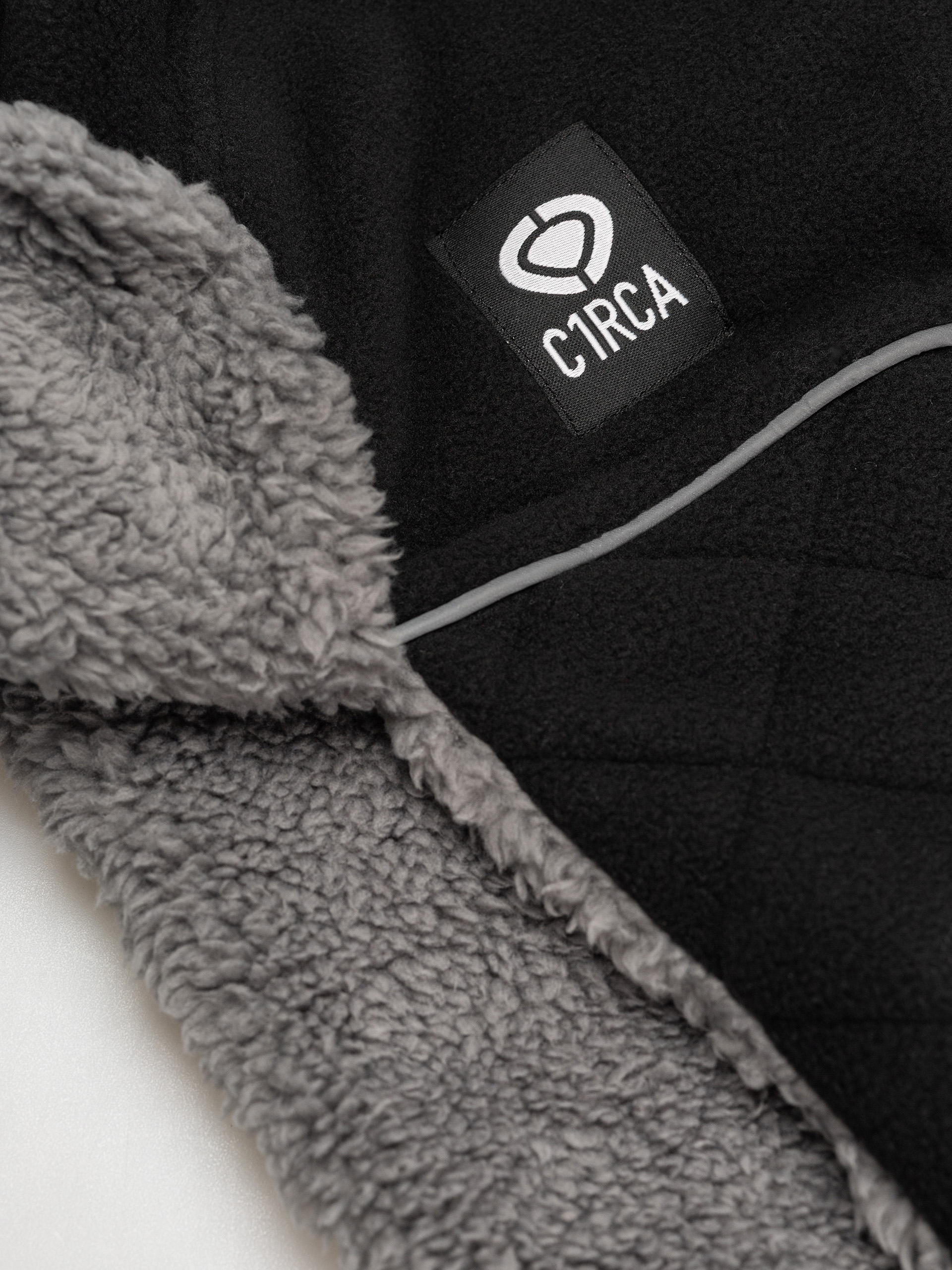 Kšiltovka  Circa Combat Trapper (black)