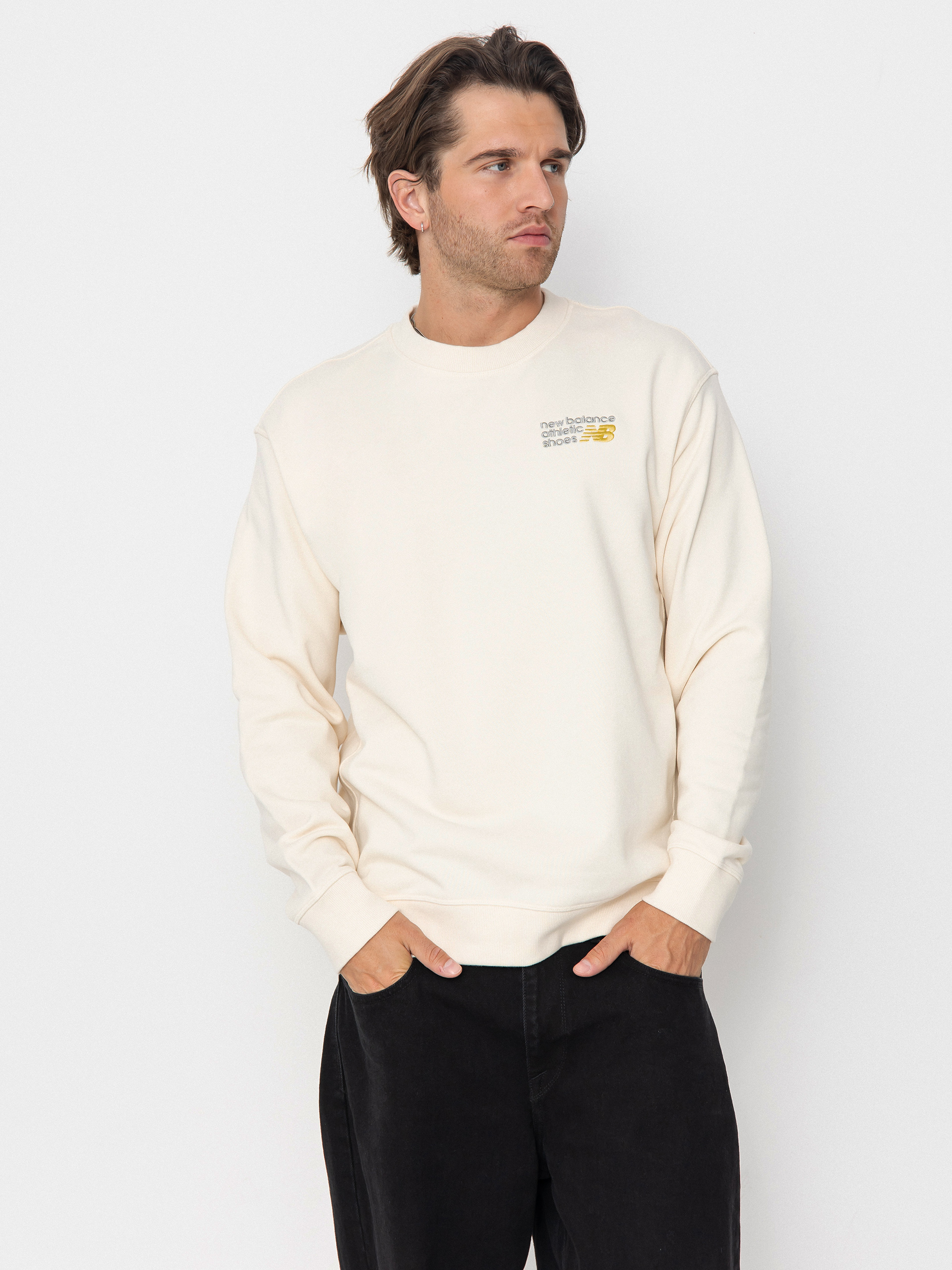 Mikina New Balance Athletics Premium Logo Crew (white)