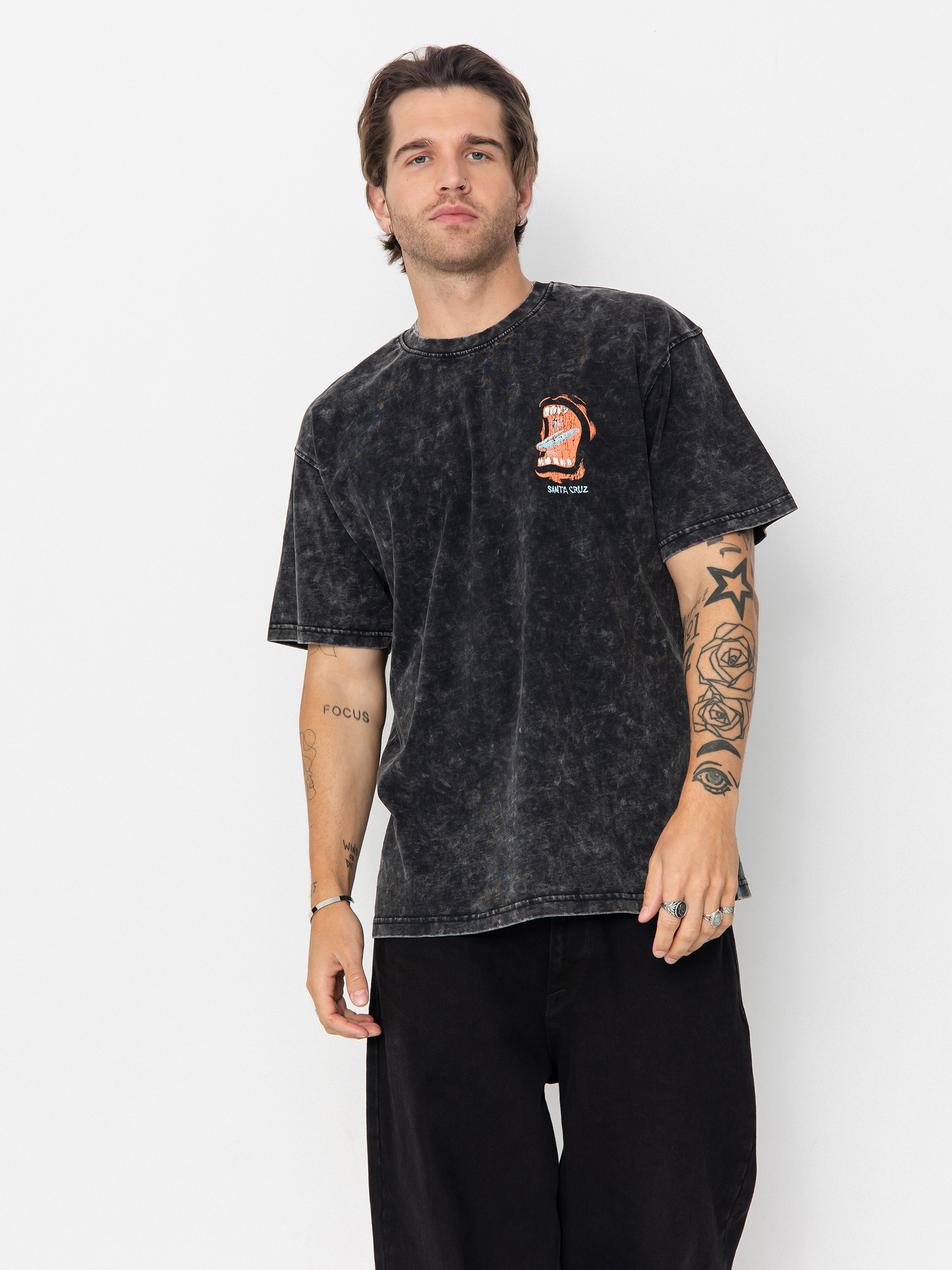 Tričko Santa Cruz VTG Screaming Connect (black acid wash)