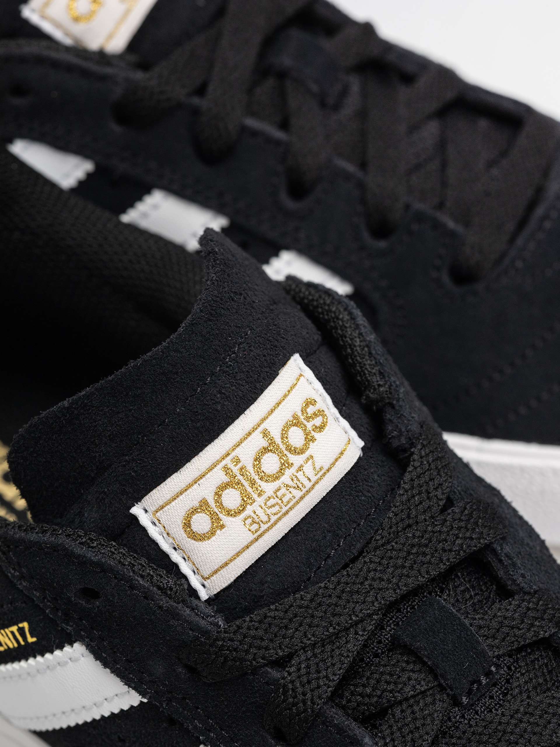 Boty adidas Busenitz Vulc II (cblack/ftwwht/gum4)