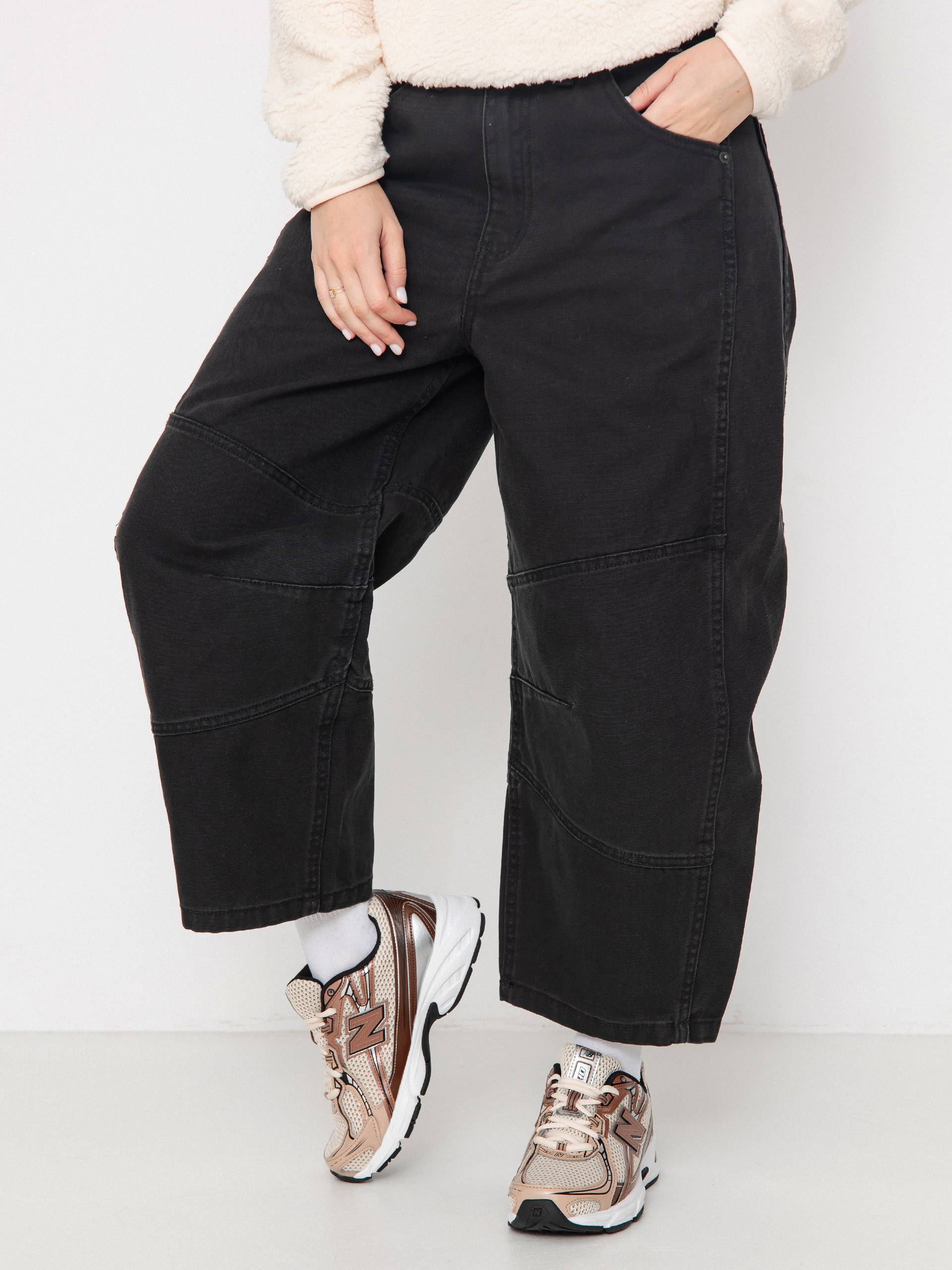 Kalhoty Vans Blaire Cropped Barrel Wmn (black)