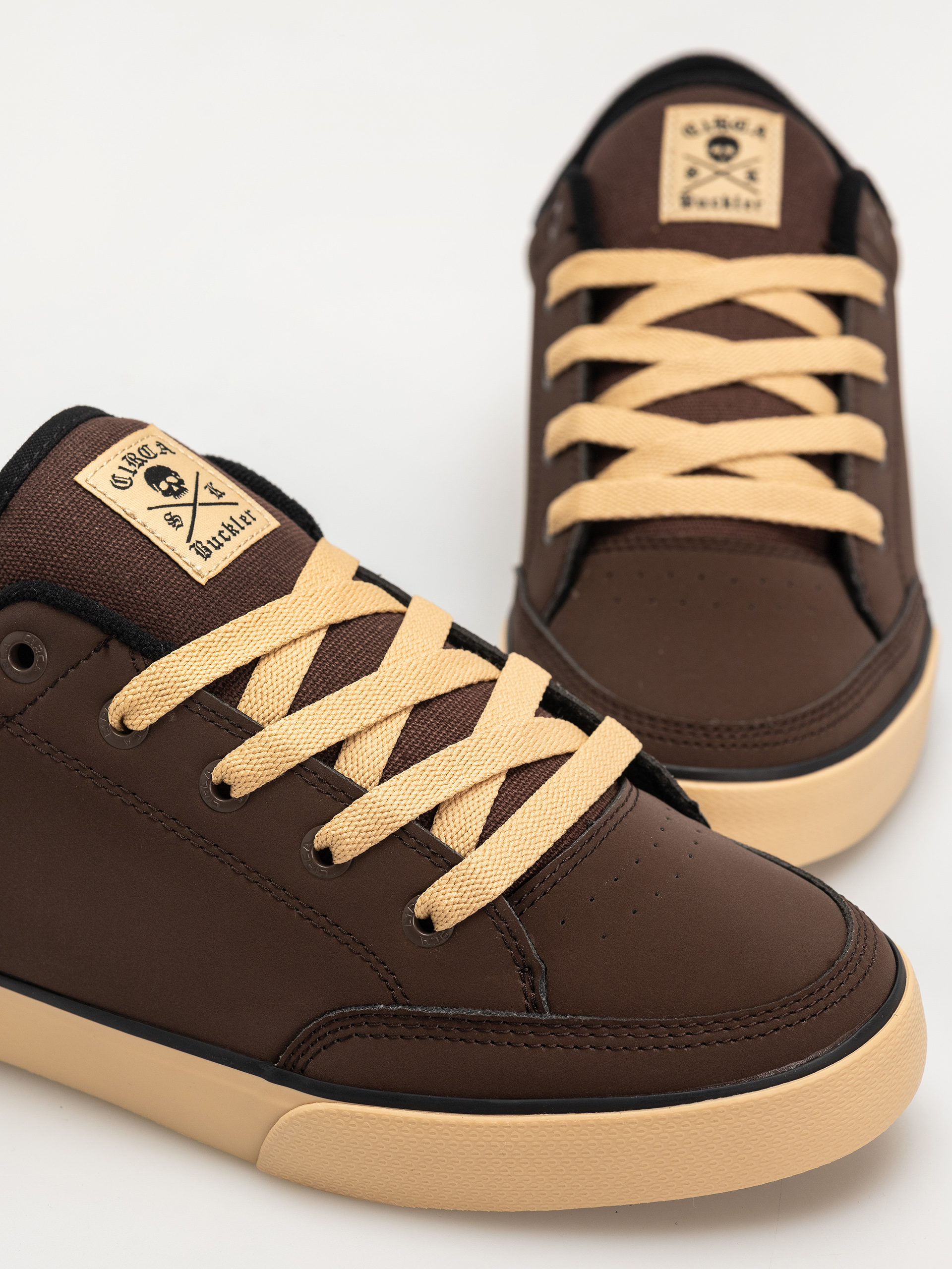 Boty Circa Buckler Sk (mustang/black/ivory)