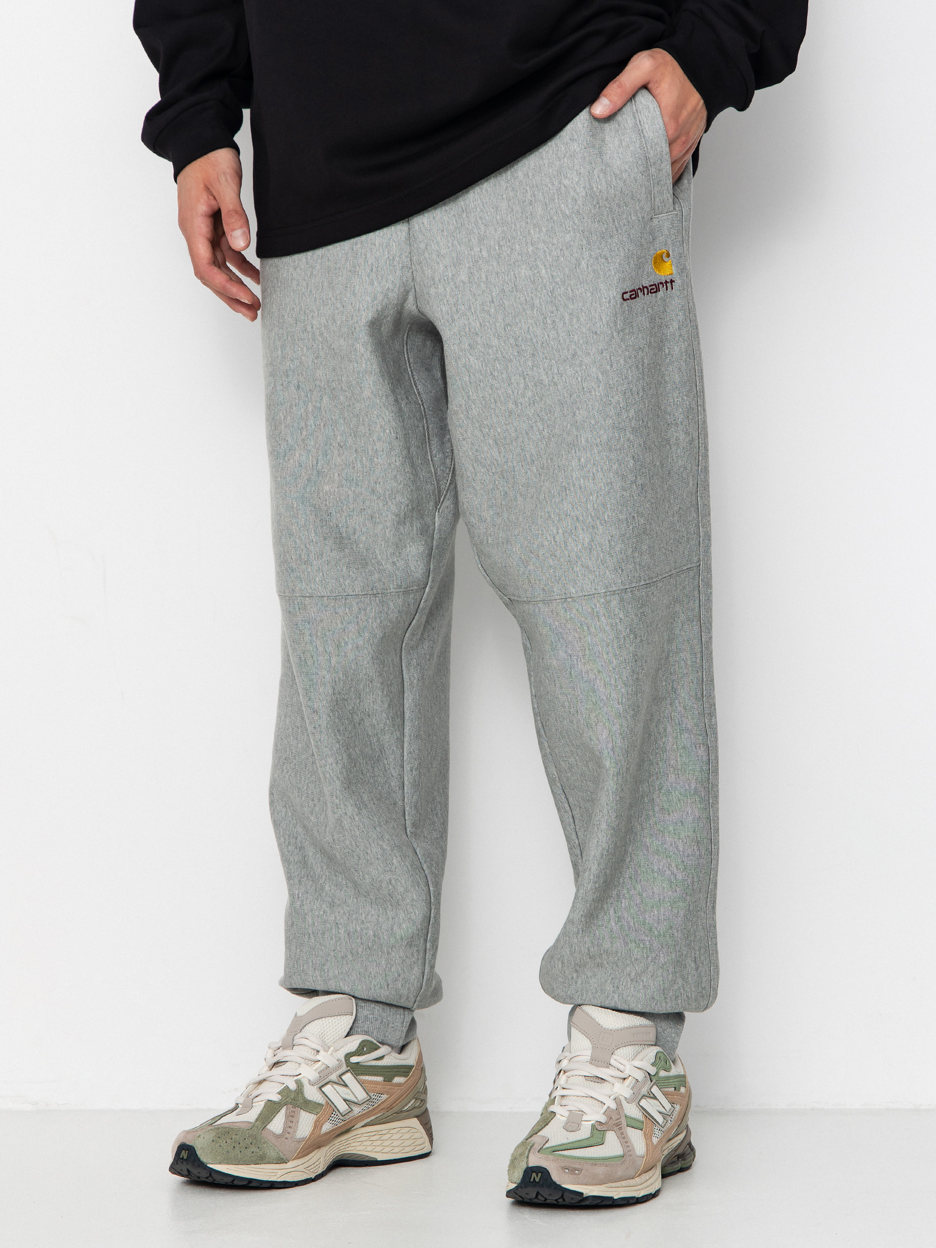 Kalhoty Carhartt WIP American Script Jogging (grey heather)