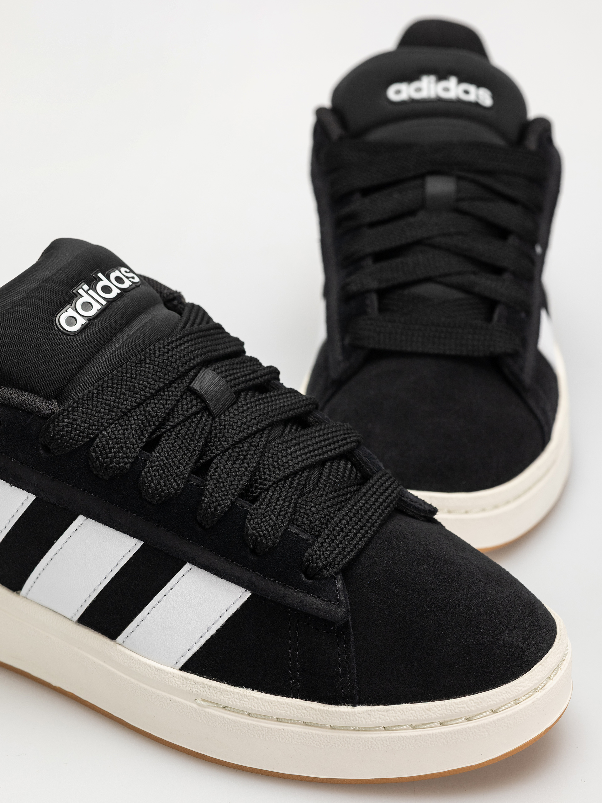 Boty adidas Grand Court Alpha 0 Wmn (cblack/ftwwht/owhite)