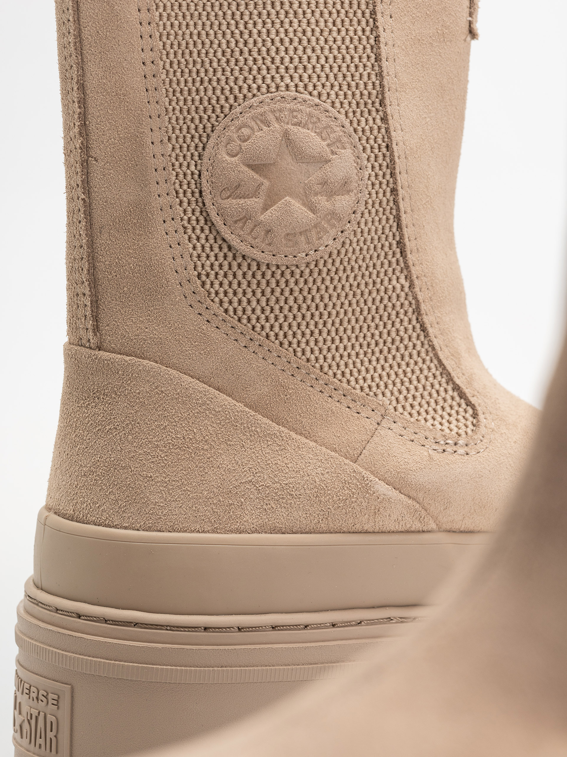 Boty Converse Chuck Taylor All Star Lugged Heel Chelsea Wmn (sand/chocolate)