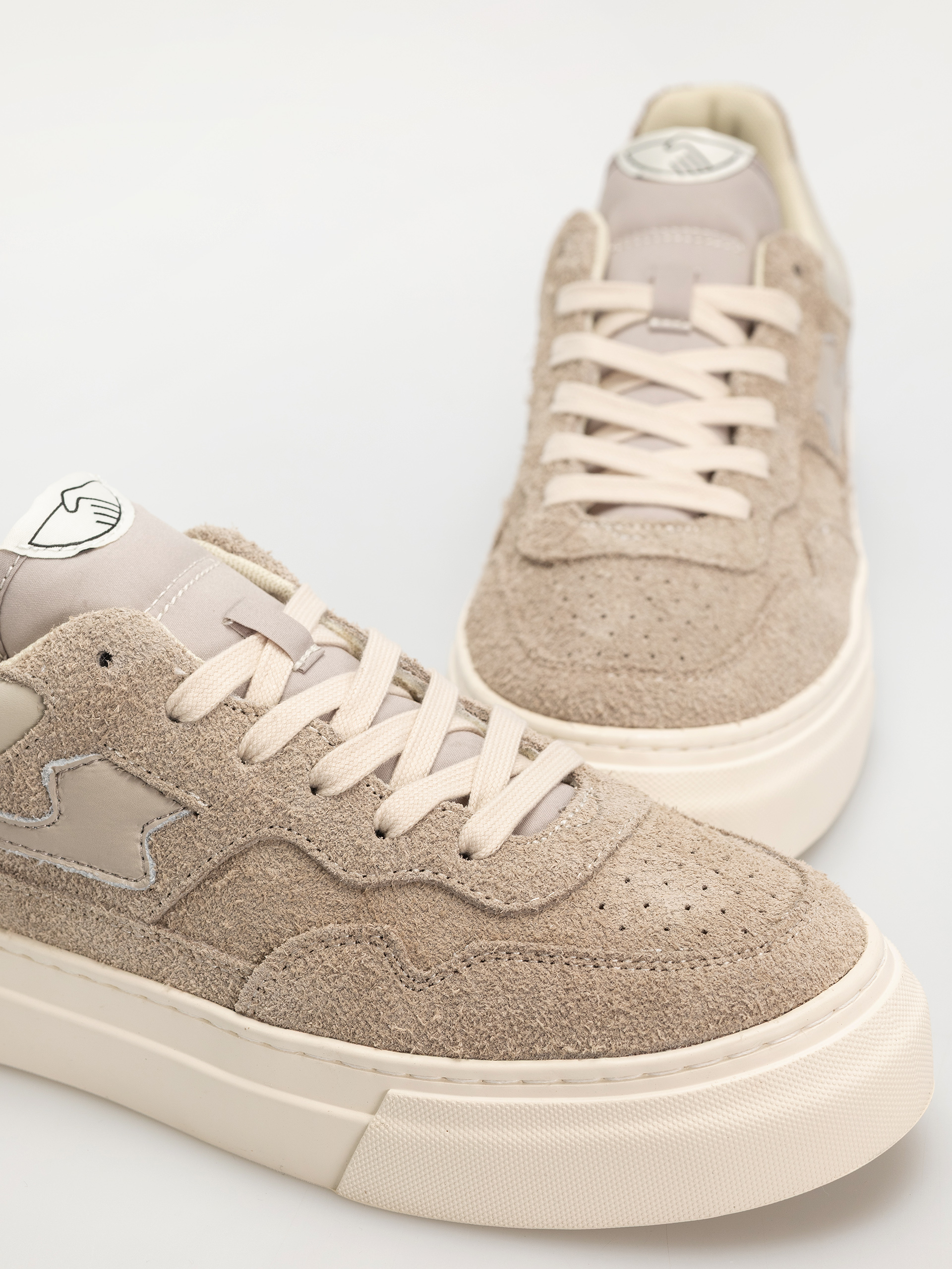 Boty Stepney Workers Club Pearl S-Strike (raw suede taupe)