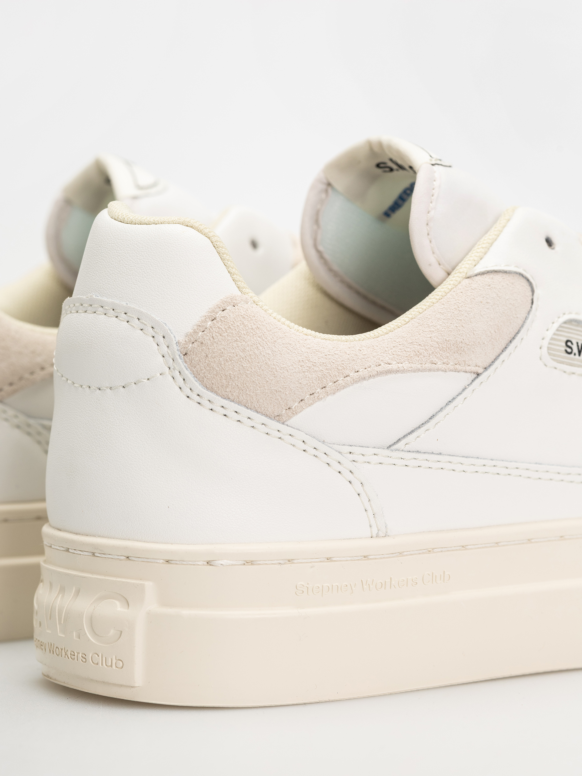 Boty Stepney Workers Club Pearl (leather white putty)