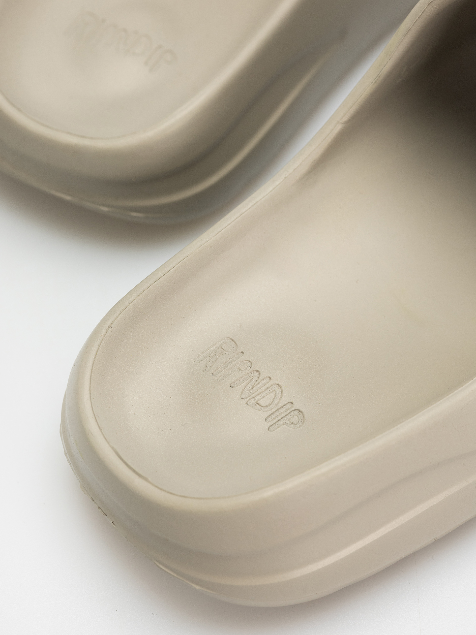 Plážovky RipNDip Lord Nermal Cloud (khaki)