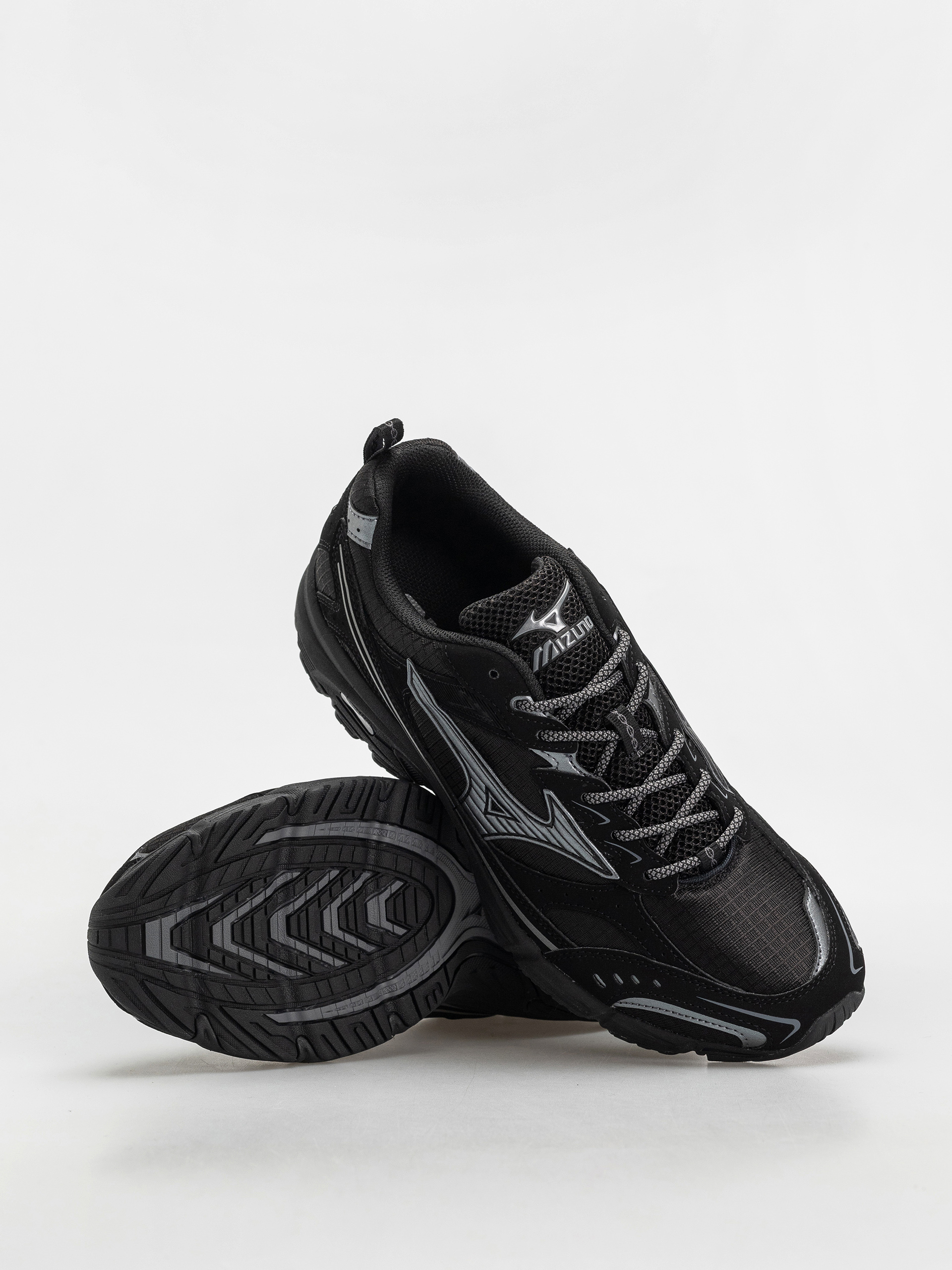 Boty Mizuno MXR Tech (black/metallic gray)