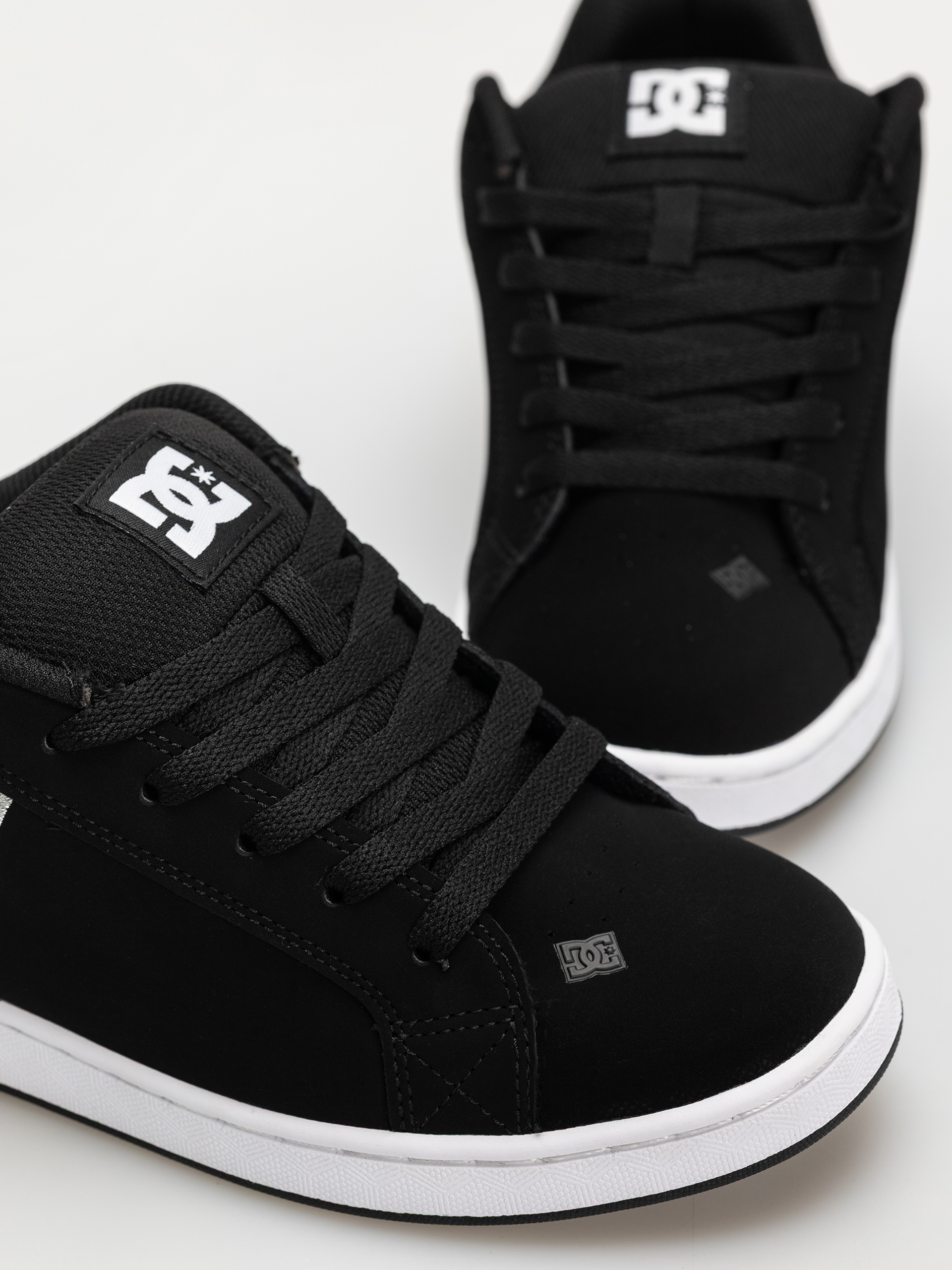 Boty DC Court Graffik Wmn (black/white stencil)