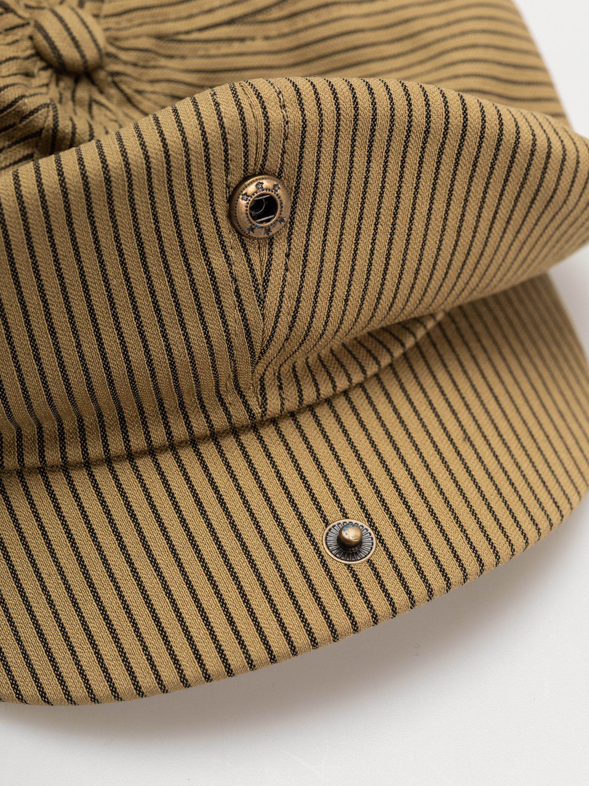 Klobouk s kšiltem Brixton Brood Snap Cap (dark tan/black hickory stripe)