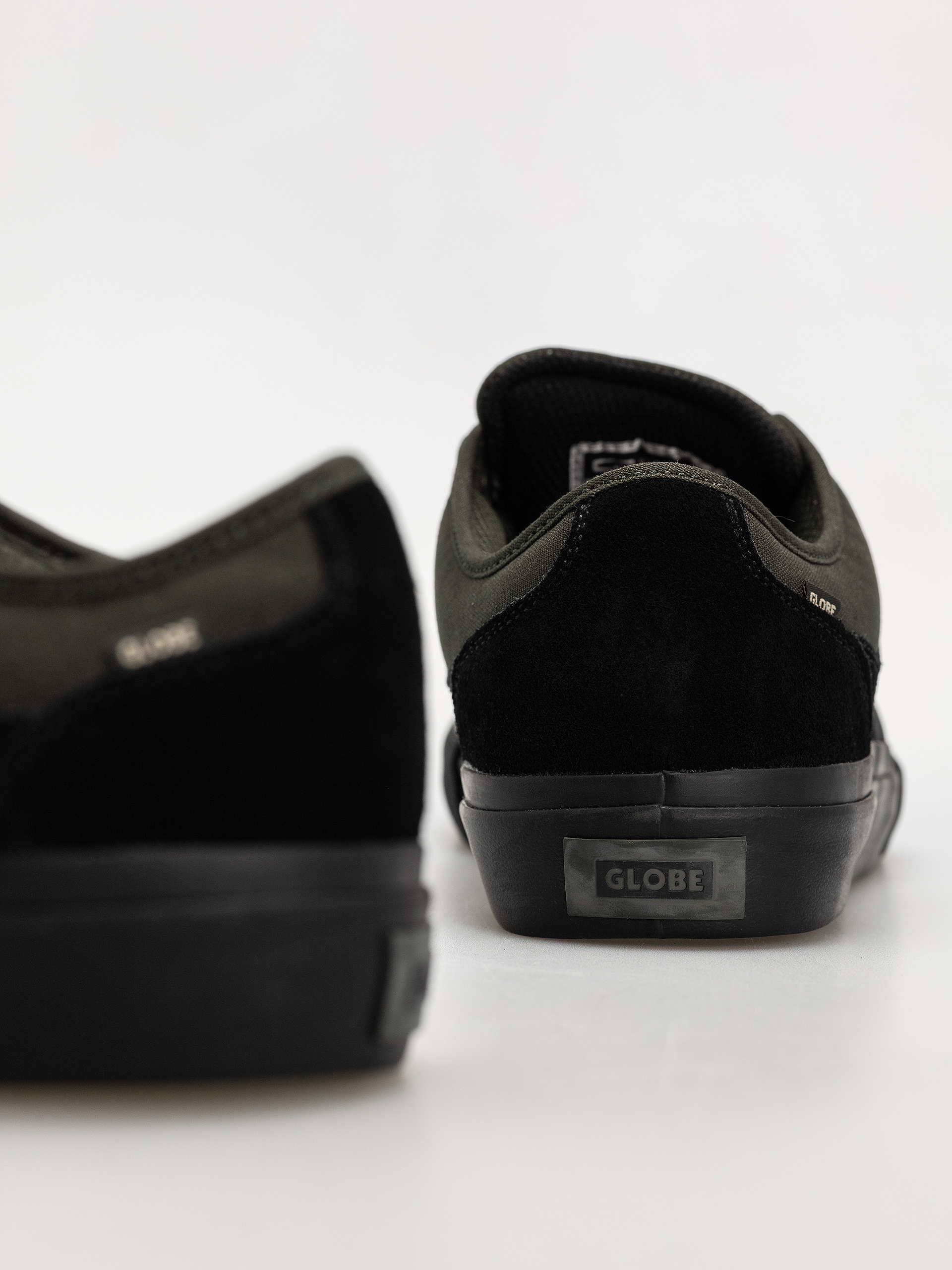 Boty Globe Mahalo Plus (black/pine)