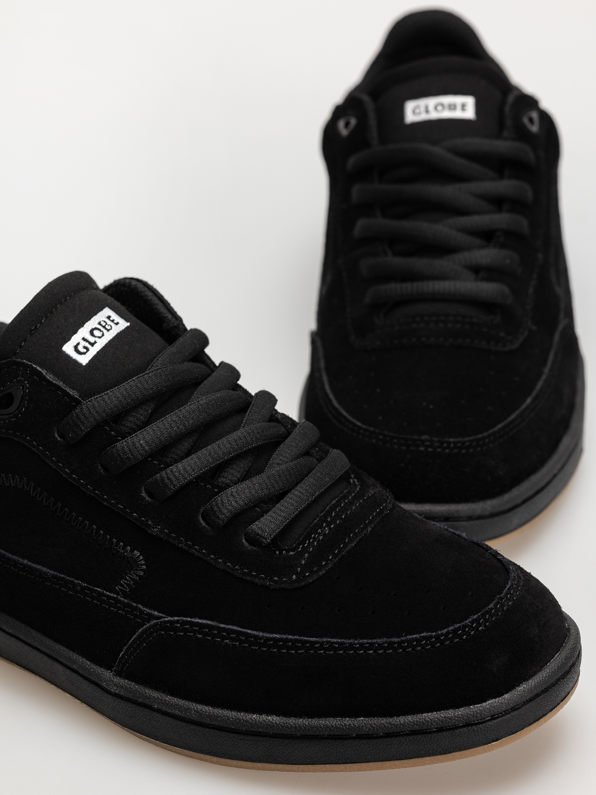 Boty Globe Holand (black suede)