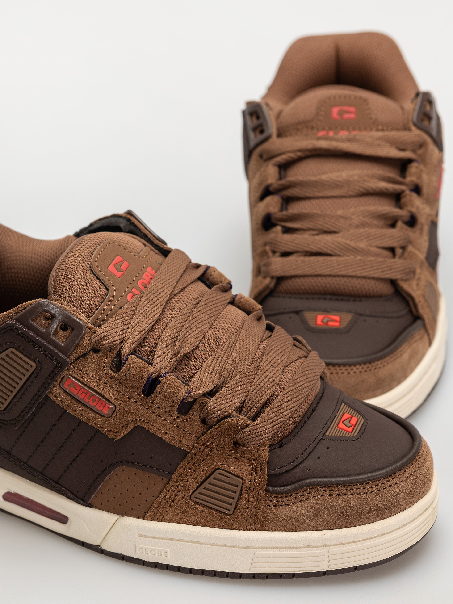 Boty Globe Sabre (falcon)