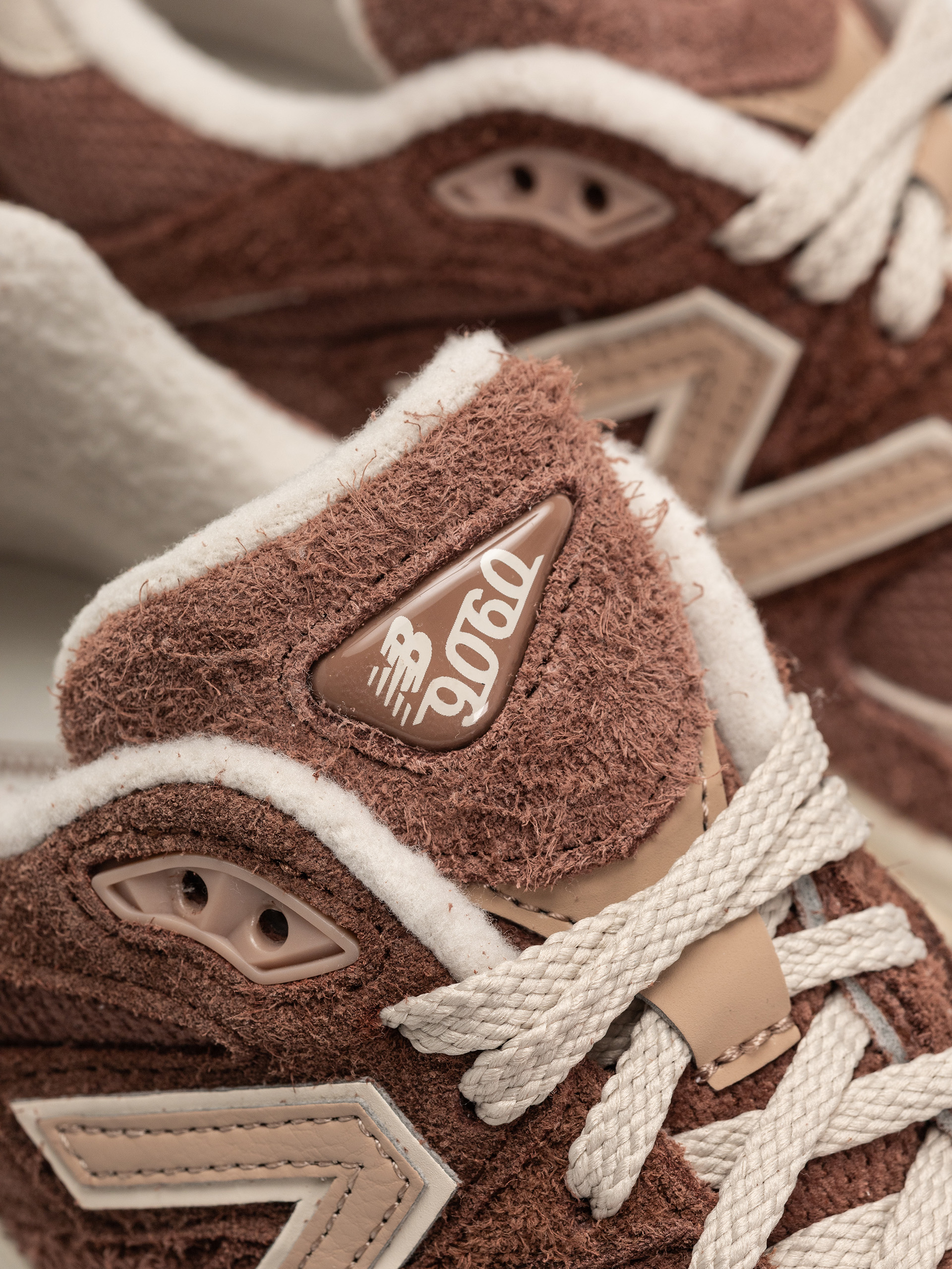 Boty New Balance 9060 (rich oak)