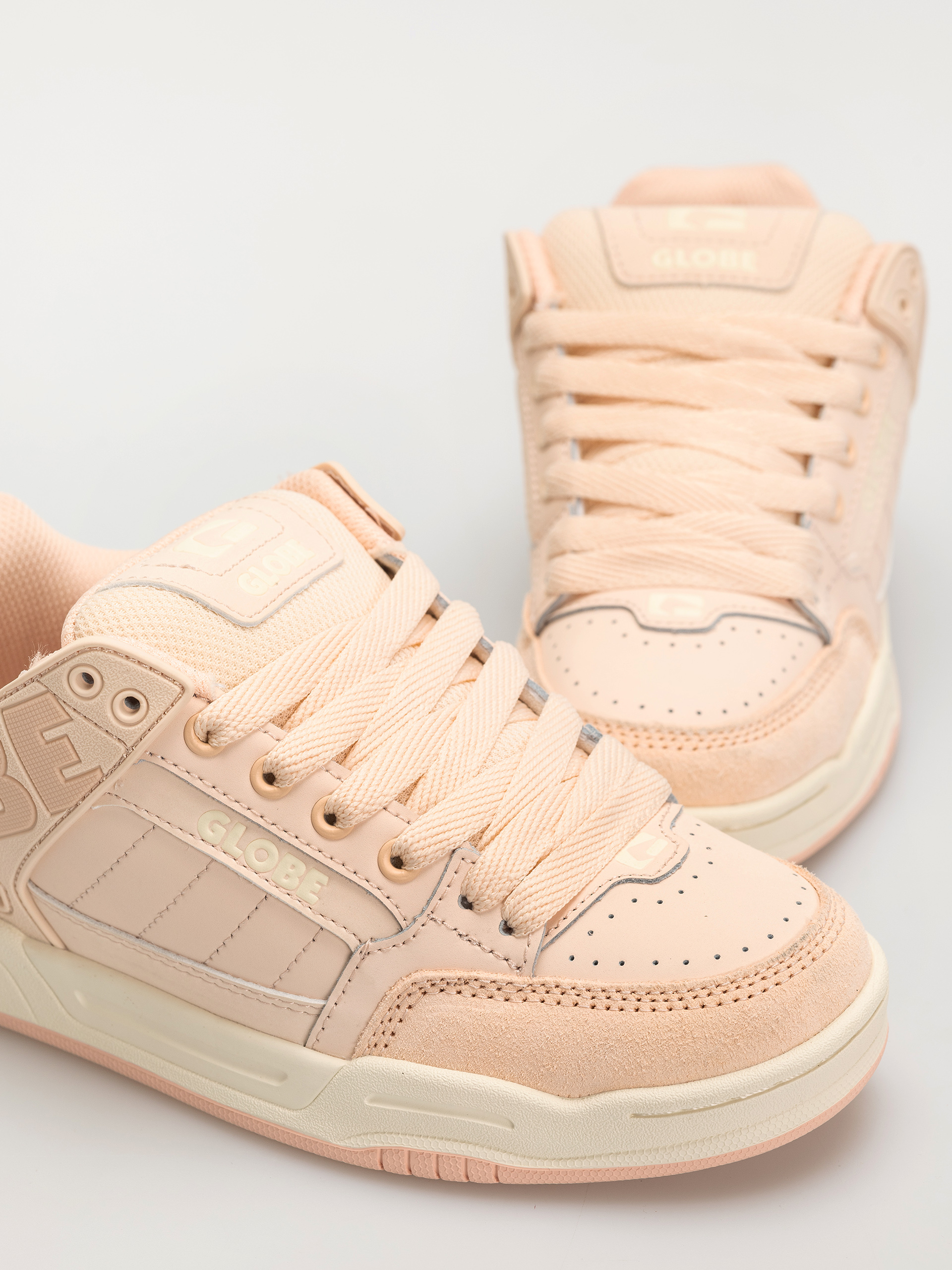 Boty Globe Tilt (peach/cream)