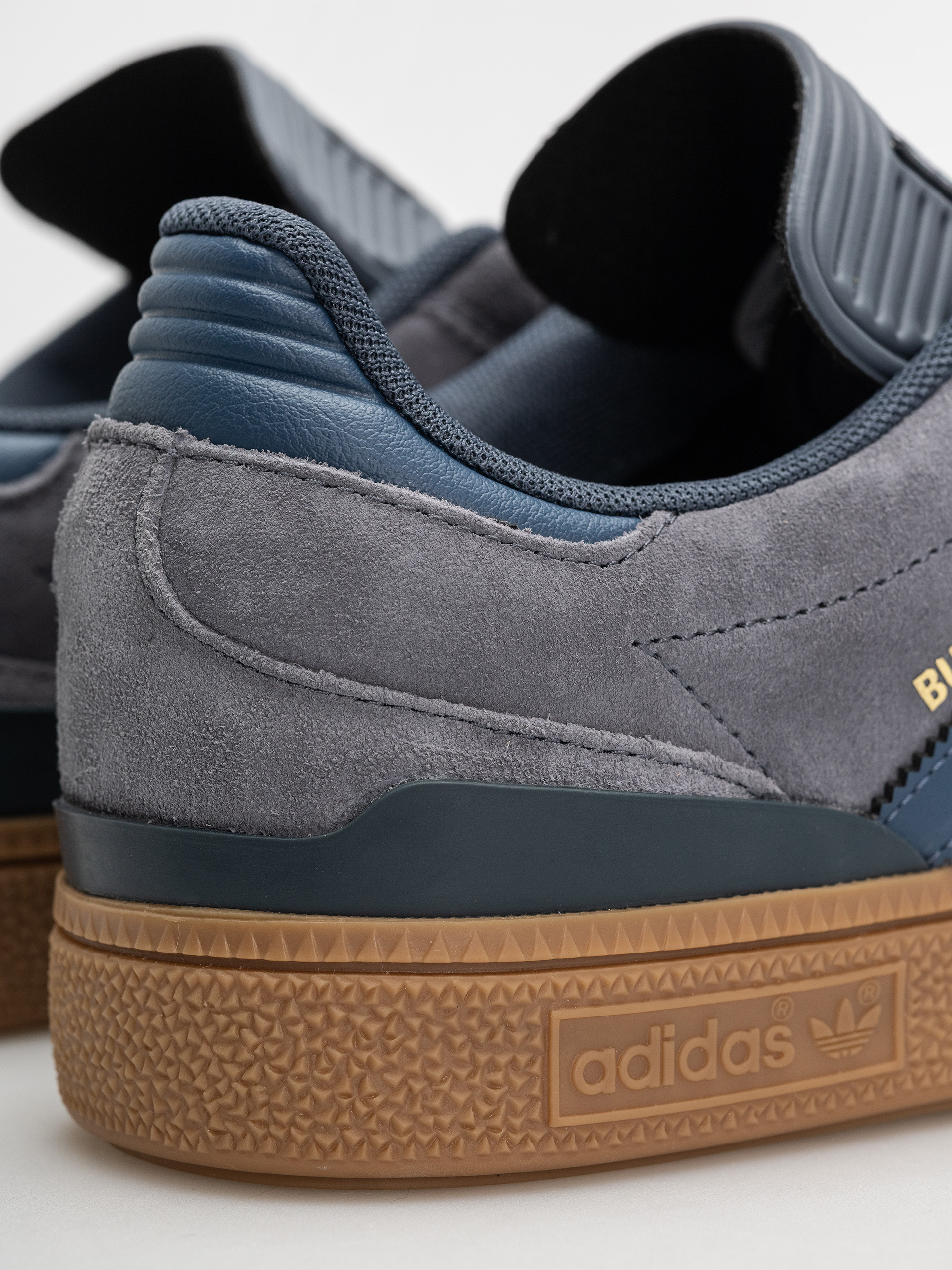Boty adidas Busenitz (onix/prloin/gum4)