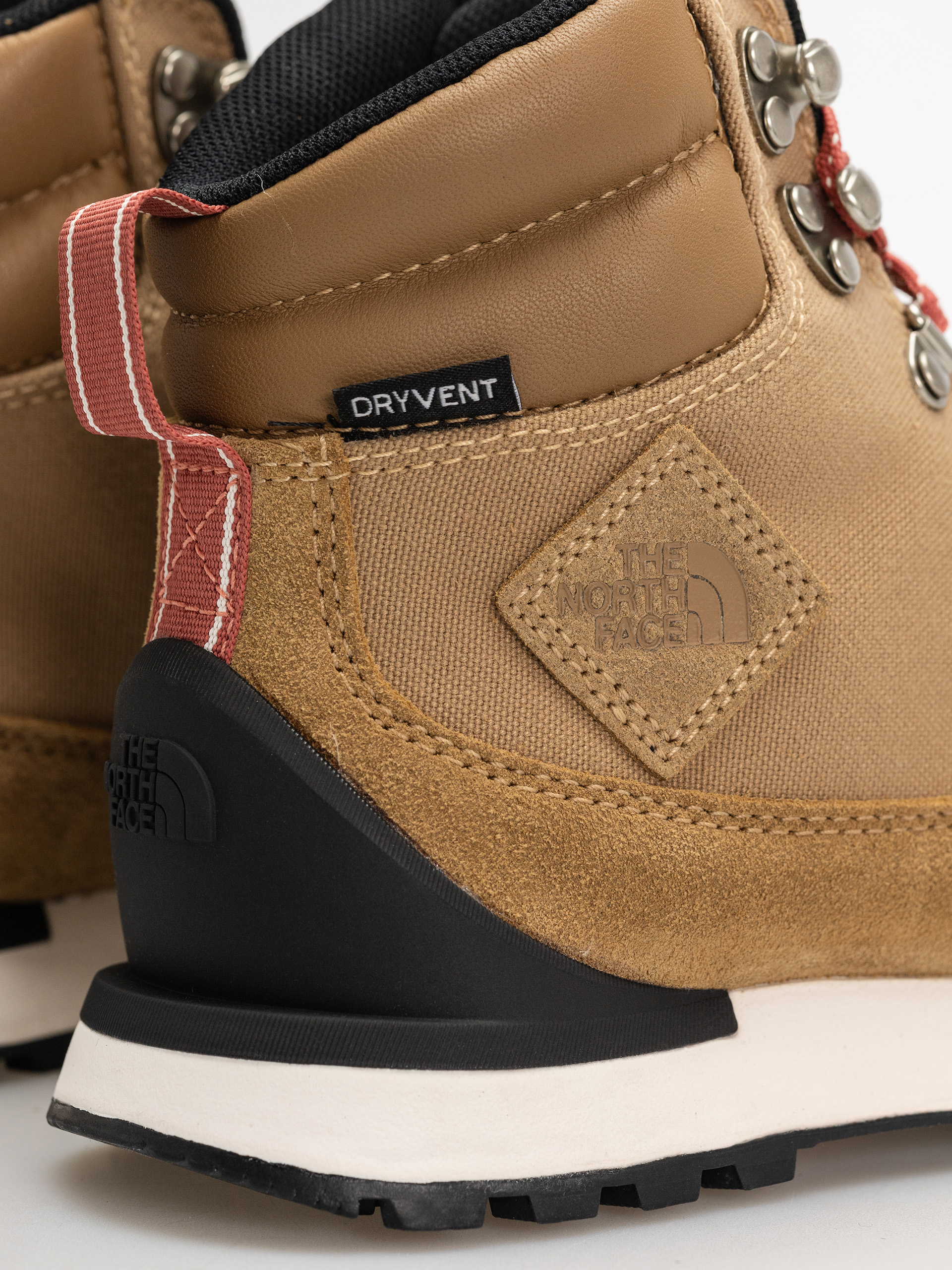 Boty The North Face Back To Berkeley Iv Textile Wp Wmn (sahara/mars dust)