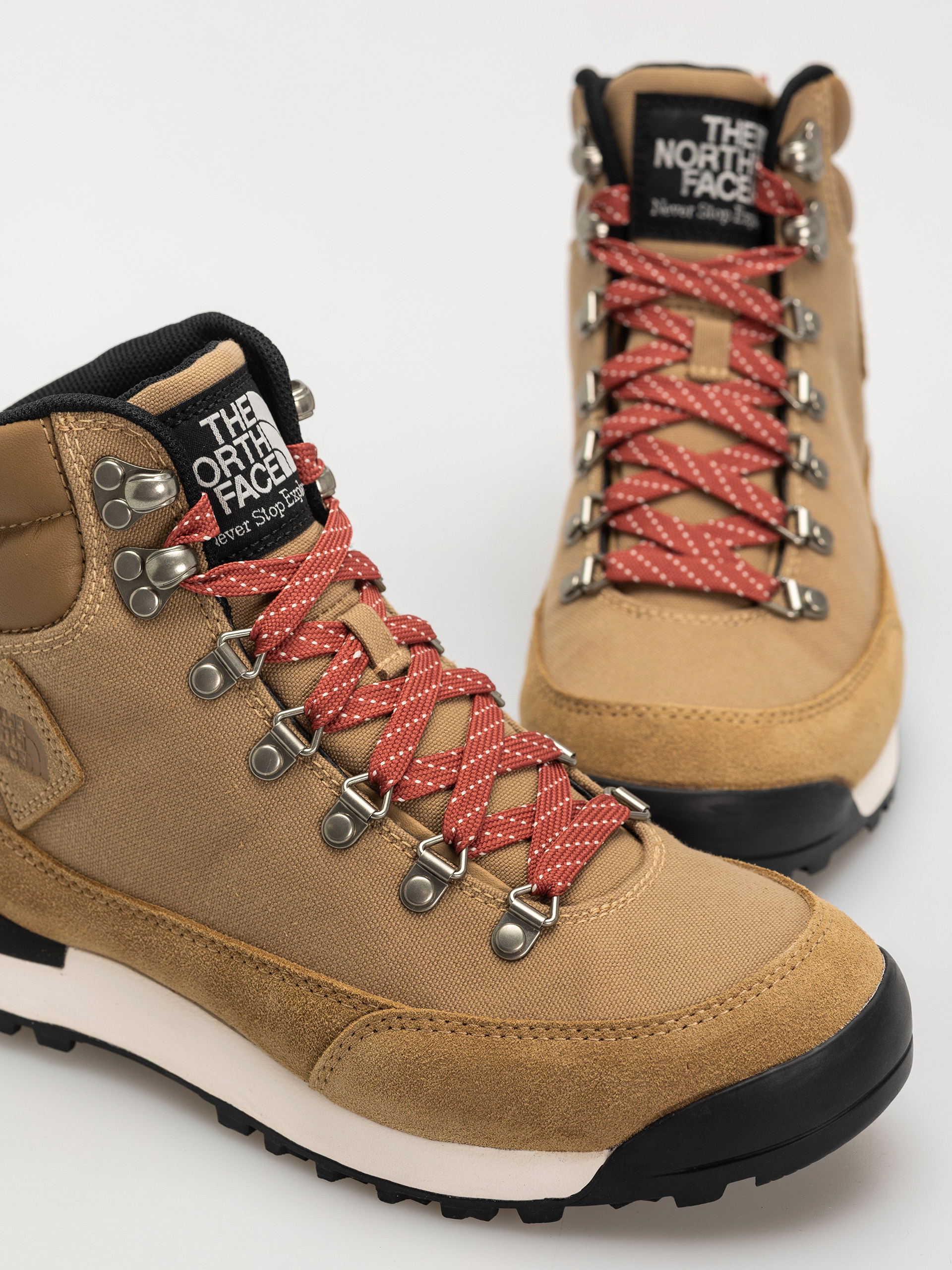 Boty The North Face Back To Berkeley Iv Textile Wp Wmn (sahara/mars dust)