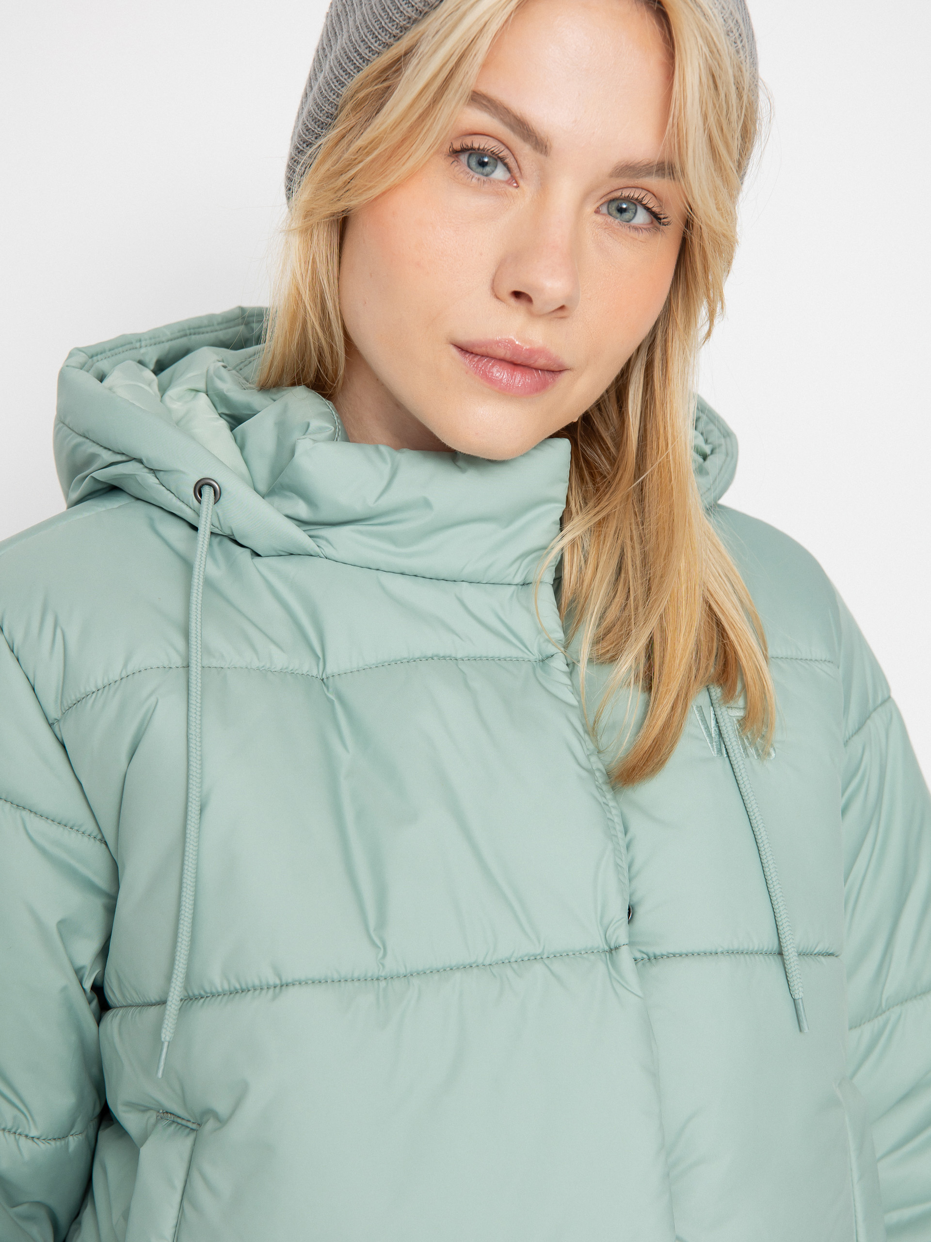 Bunda Vans Hillgate Cropped Puffer Wmn (gray olive)