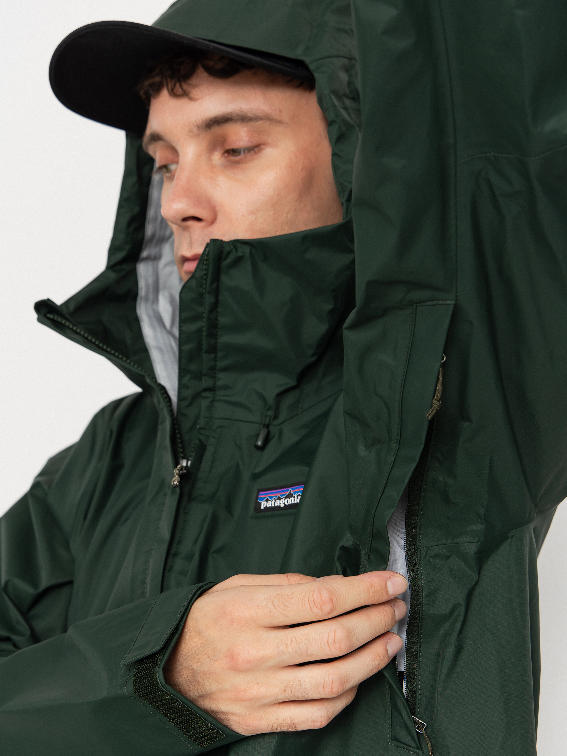 Bunda Patagonia Torrentshell 3L (old growth green)