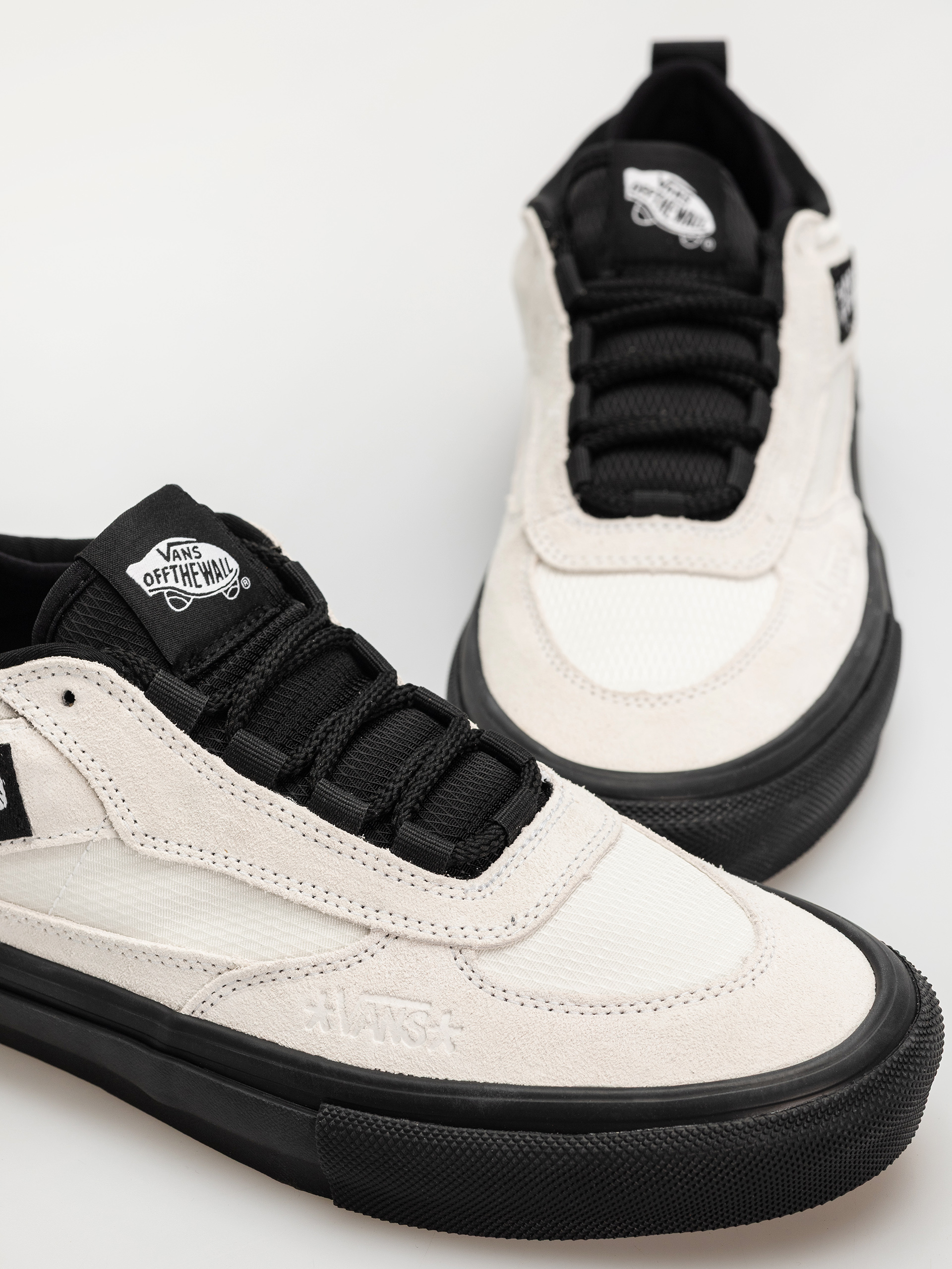 Boty Vans Skate Safe Low (atiba bone white/black)