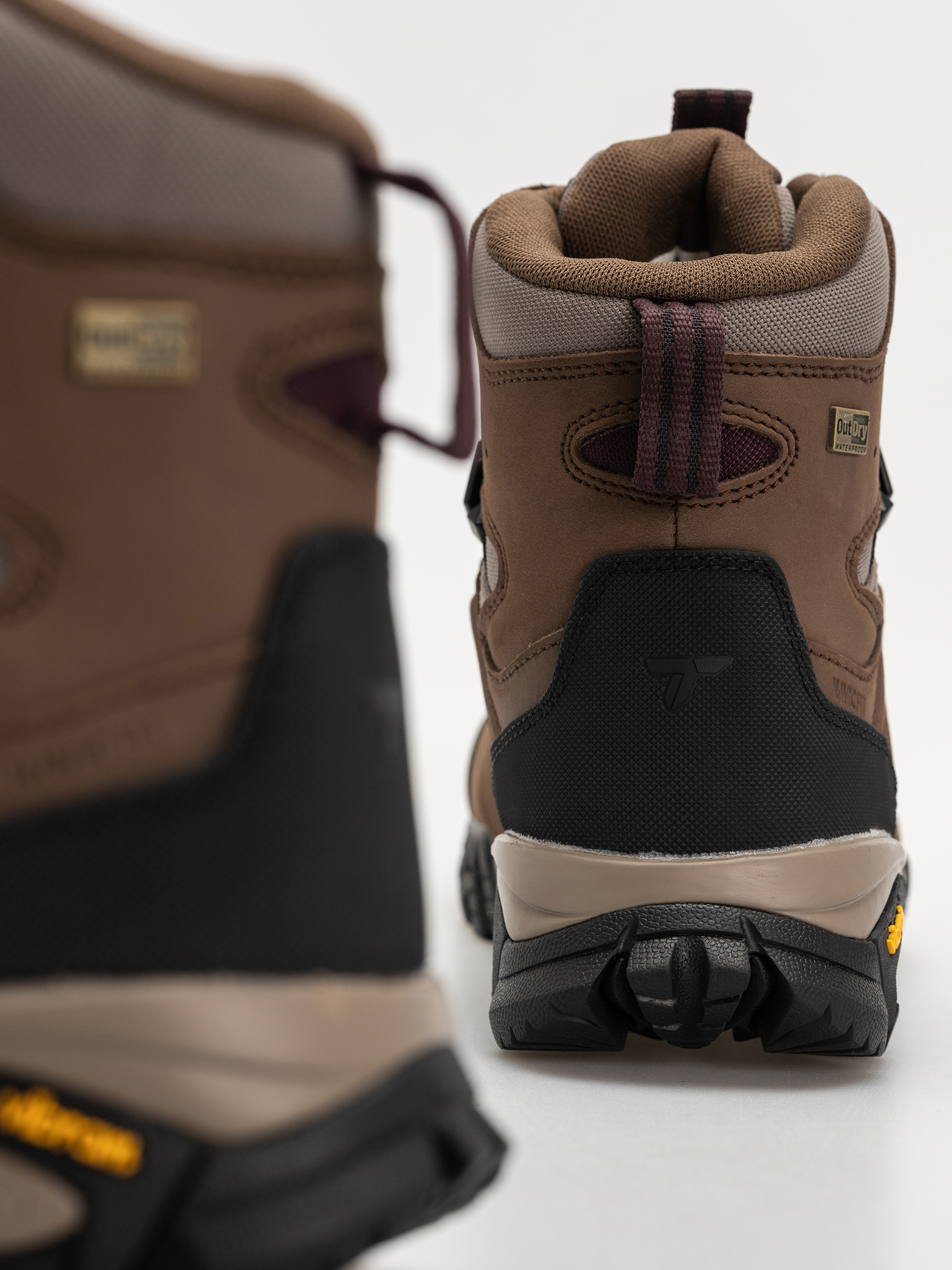 Boty Columbia Geoterra Outdry LTR Wmn (dark brown/moonvista)