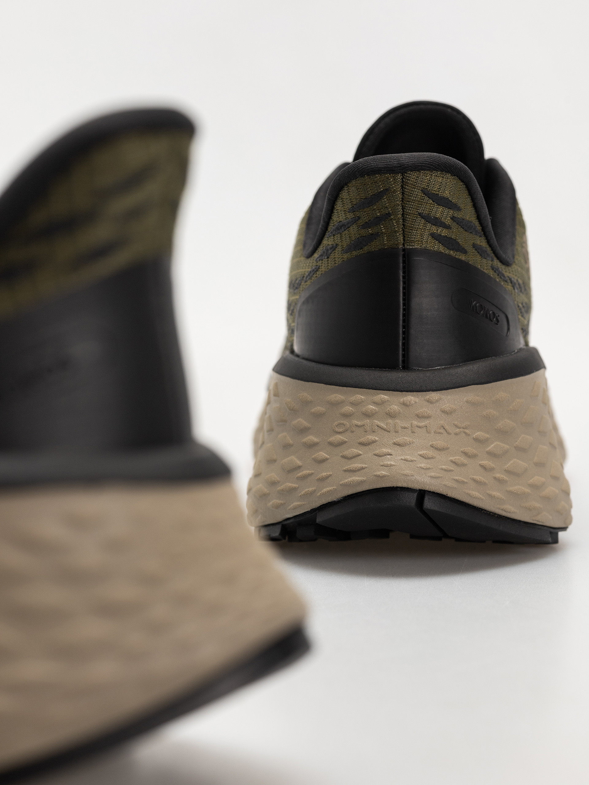 Boty Columbia Konos Trillium ATR (nori/tangy orange)