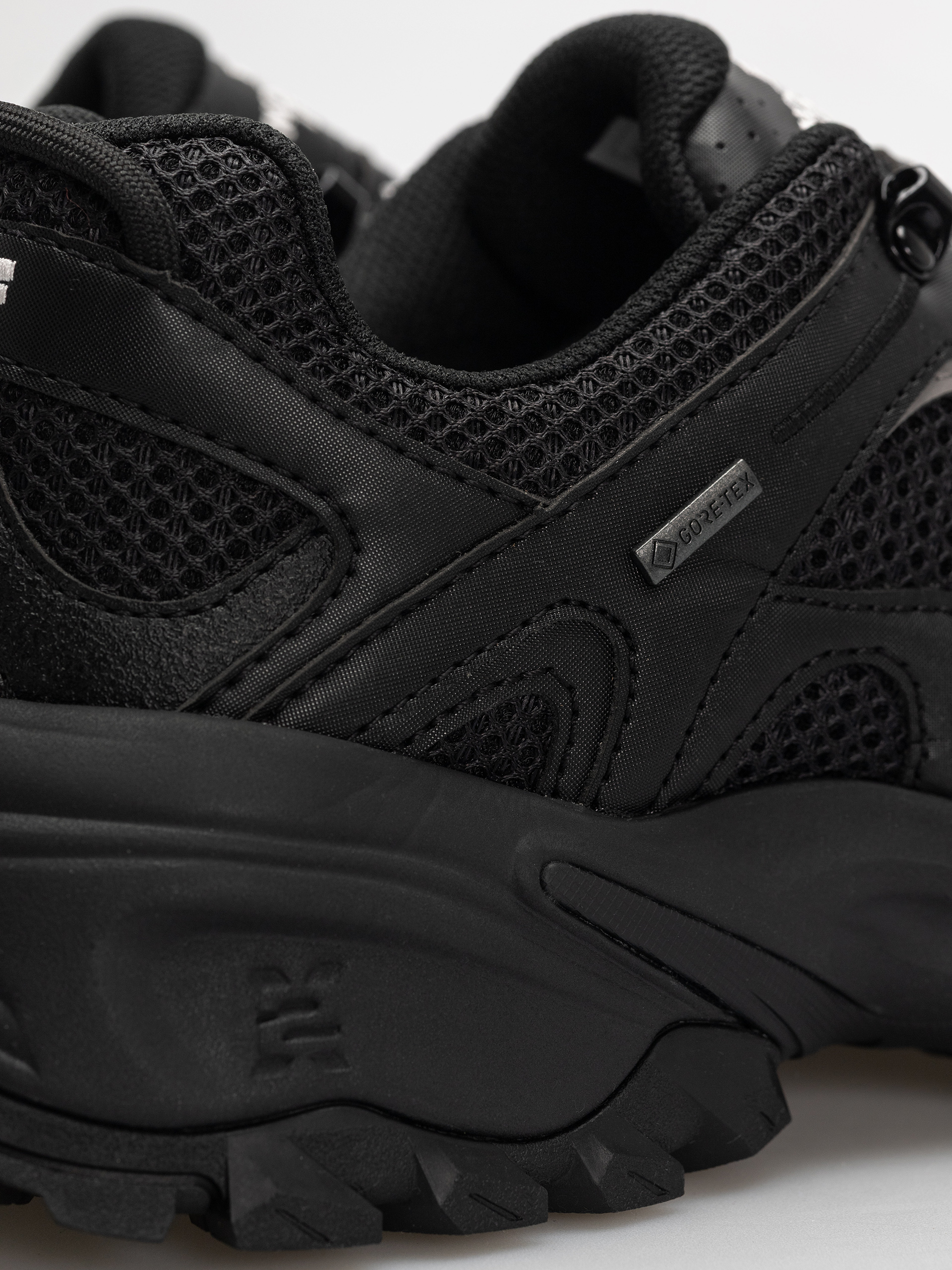 Boty The North Face Hedgehog 06 Rvst Gore Tex (tnf black/tnf white)