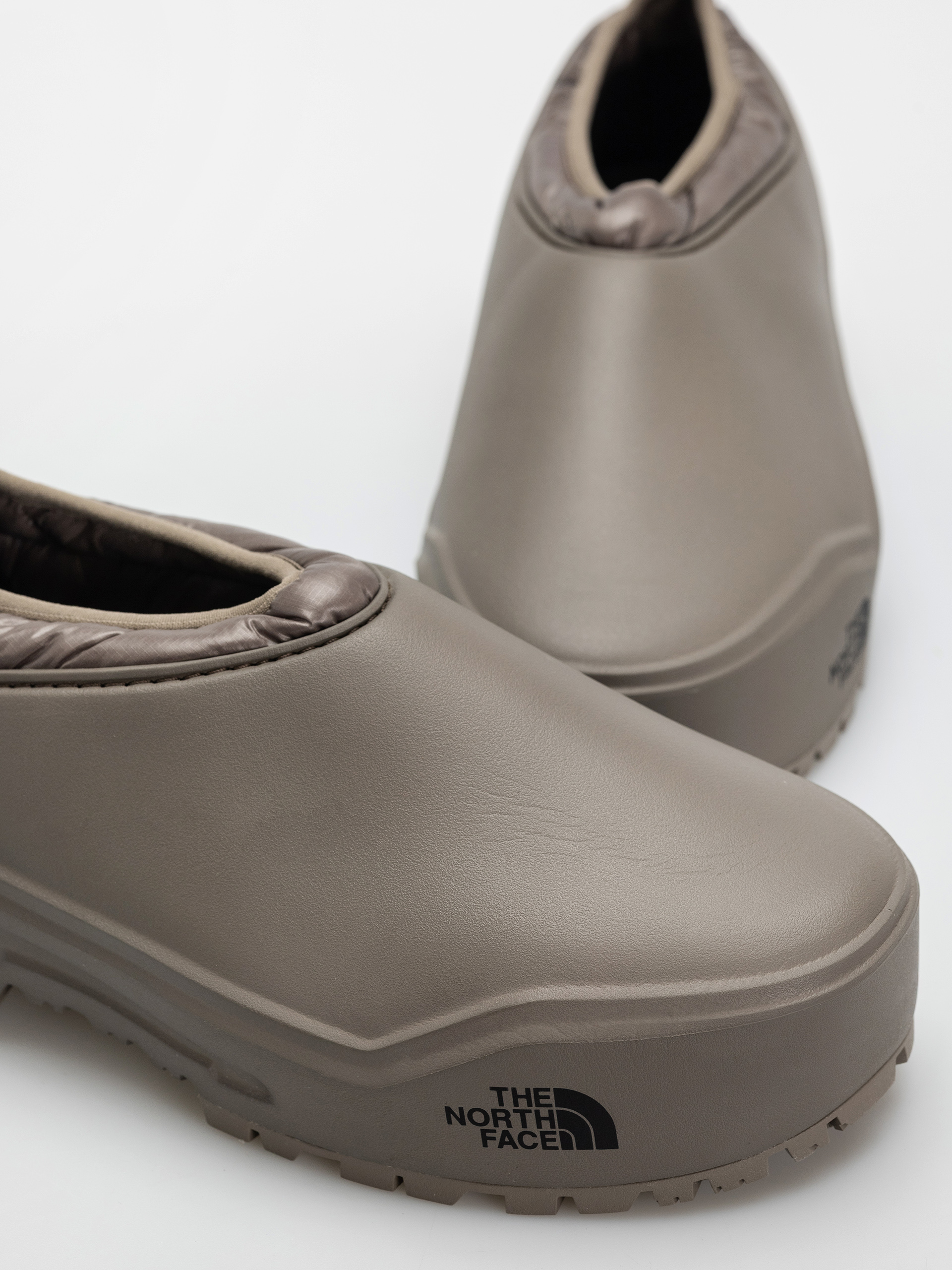 Boty The North Face Base Camp Wp Mule (mocha brown/mocha brown)