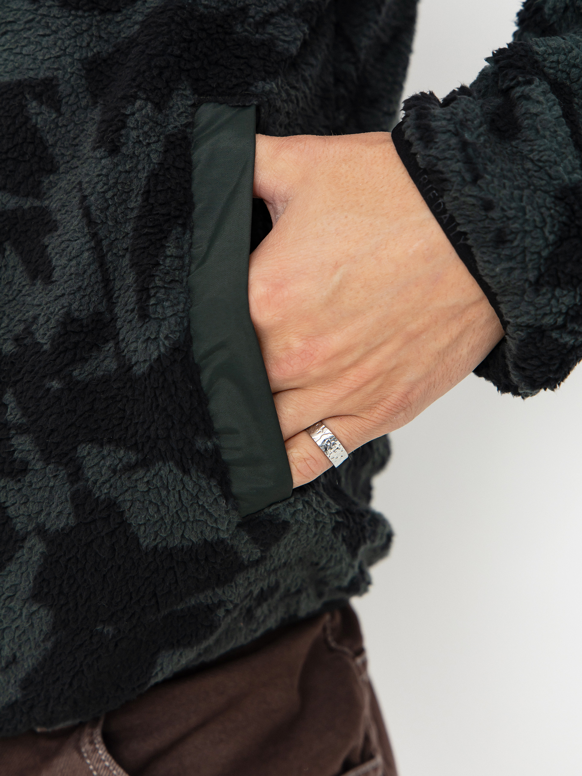 Bunda Iriedaily Insaneia (dark jungle)