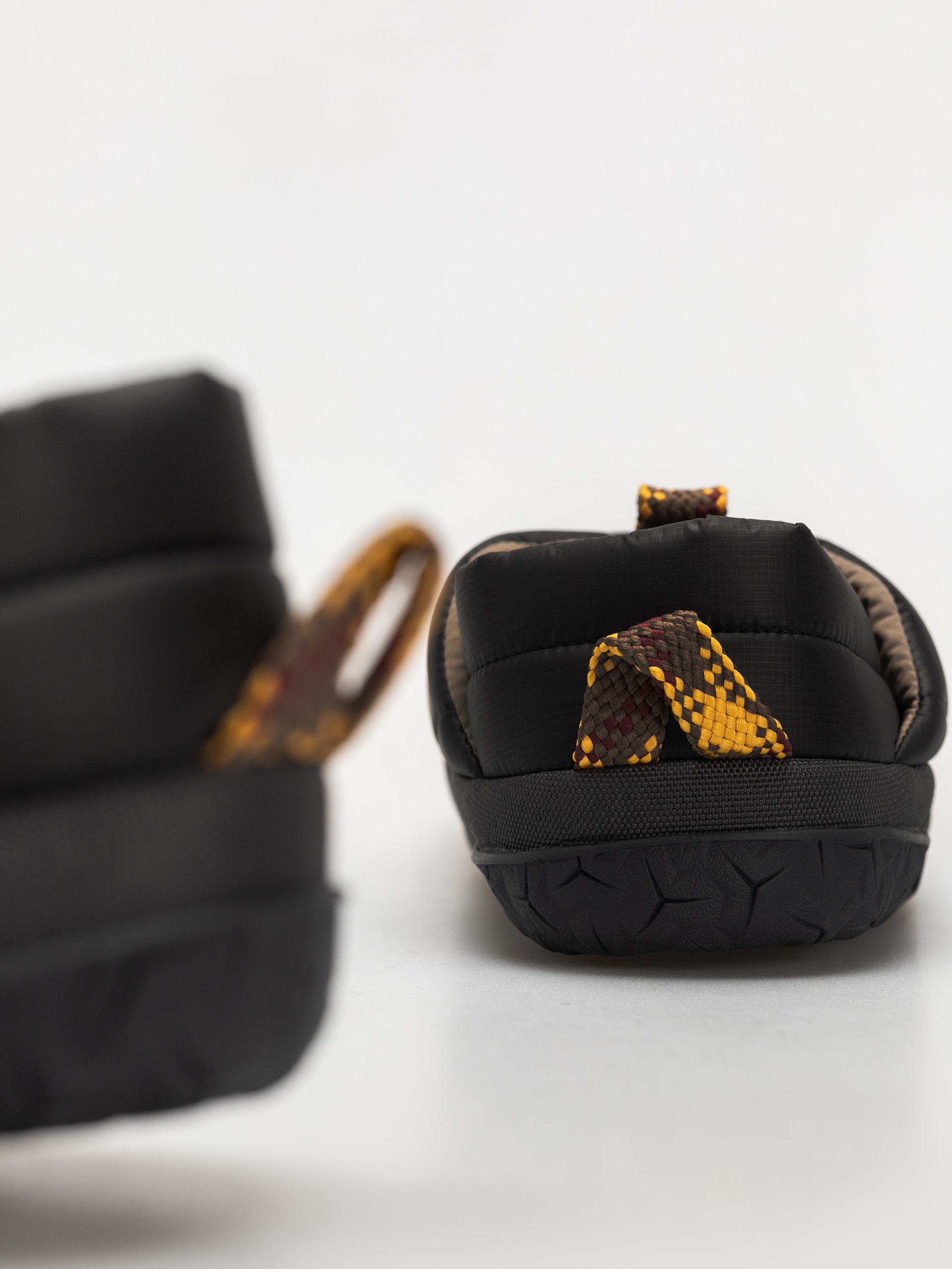 Boty The North Face Nuptse Mule (tnf black/anthracite gr)