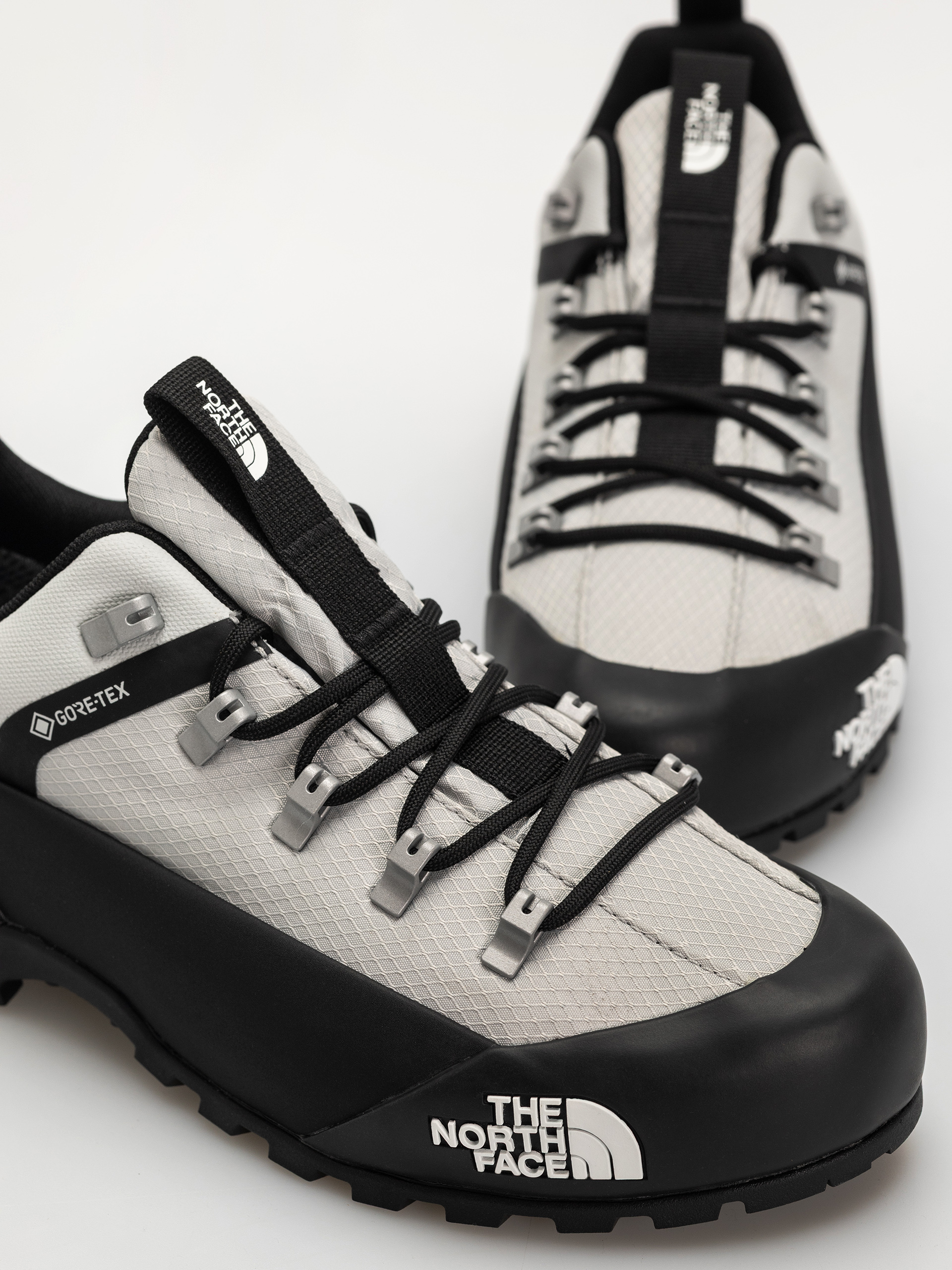 Boty The North Face Glenclyffe Low Gore Tex (high rise grey/tnf red)