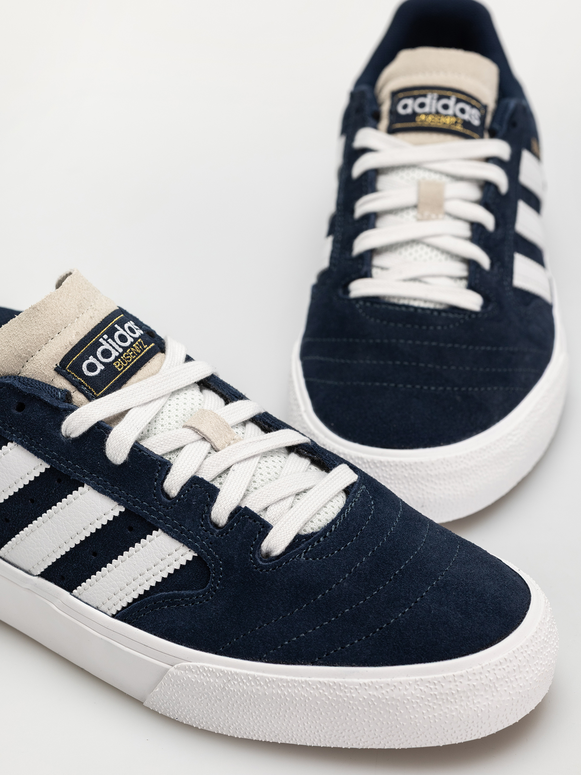 Boty adidas Busenitz Vulc II (conavy/crywht/ftwwht)