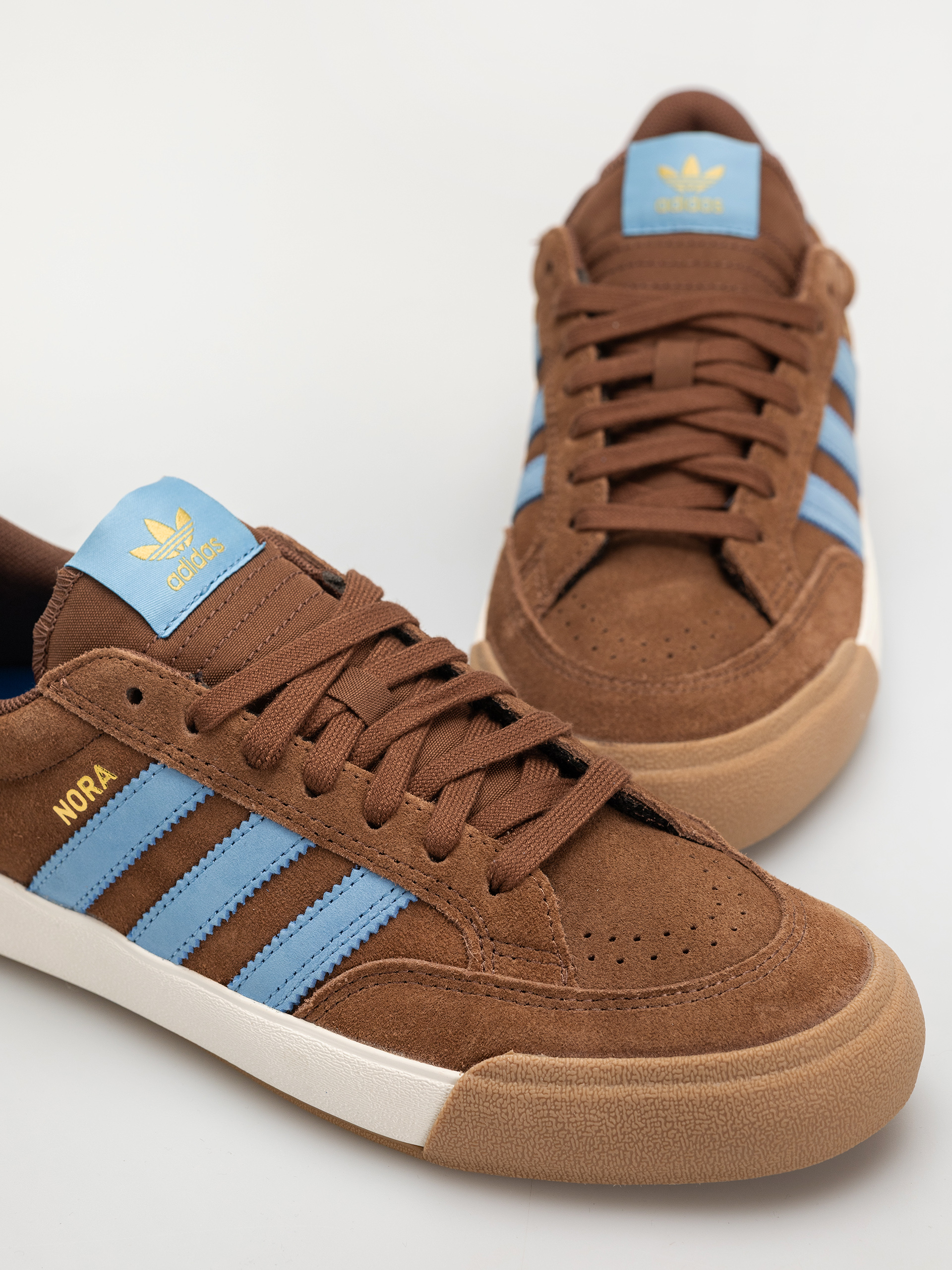 Boty adidas Nora (prebrn/ltblue/gum4)