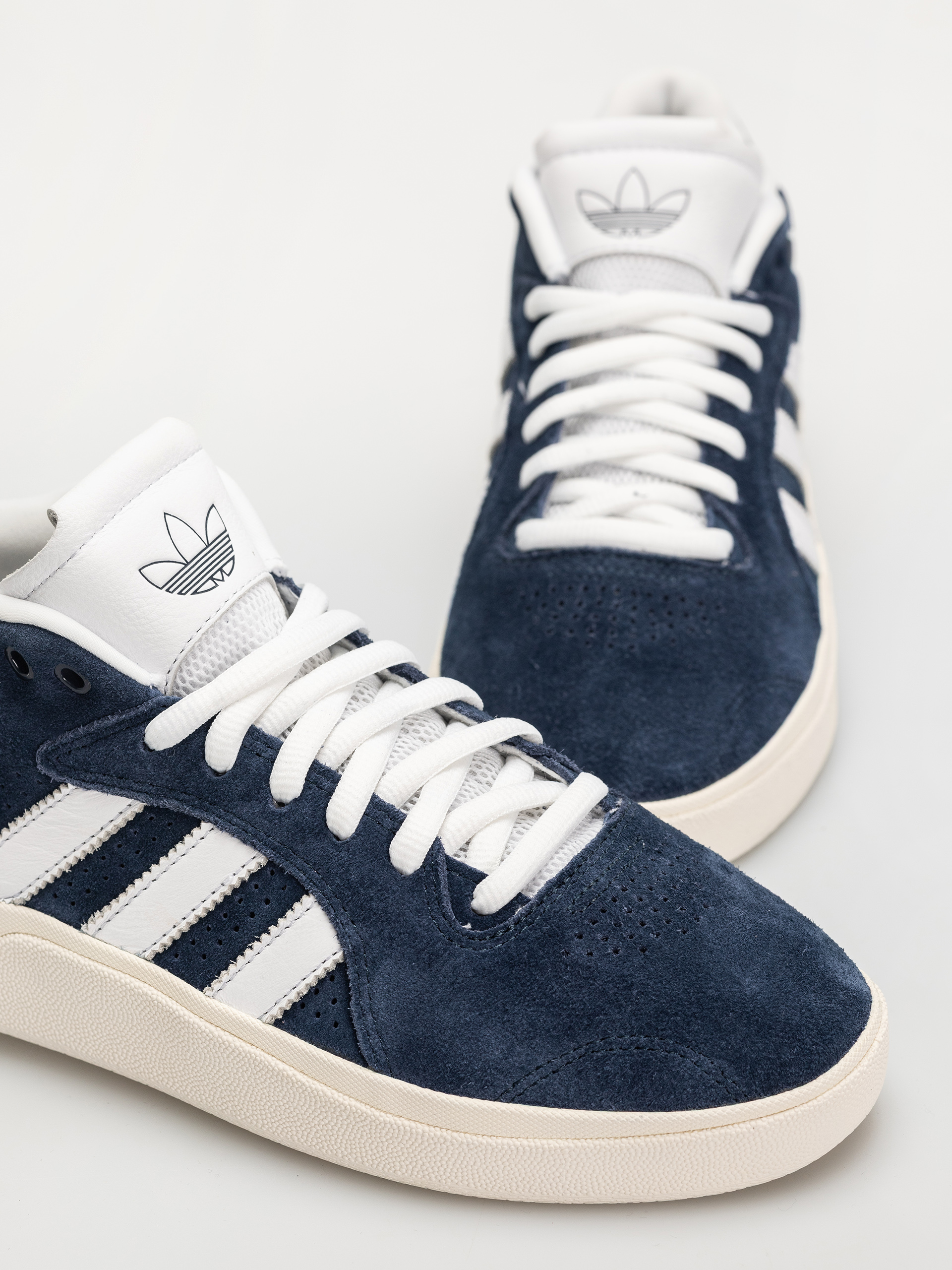 Boty adidas Tyshawn (conavy/ftwwht/cwhite)