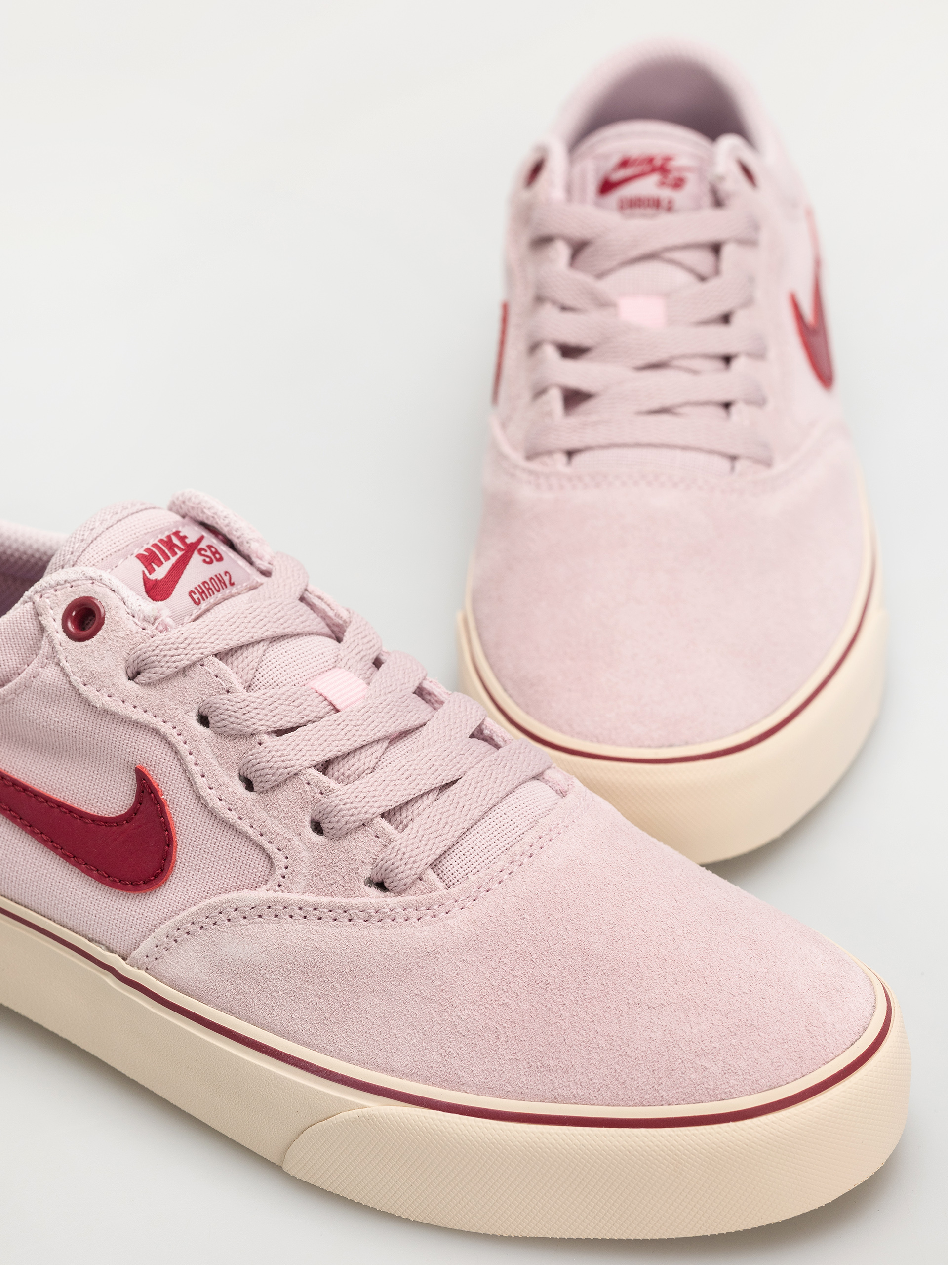 Boty Nike SB Chron 2 (pink foam/noble red pearl white)
