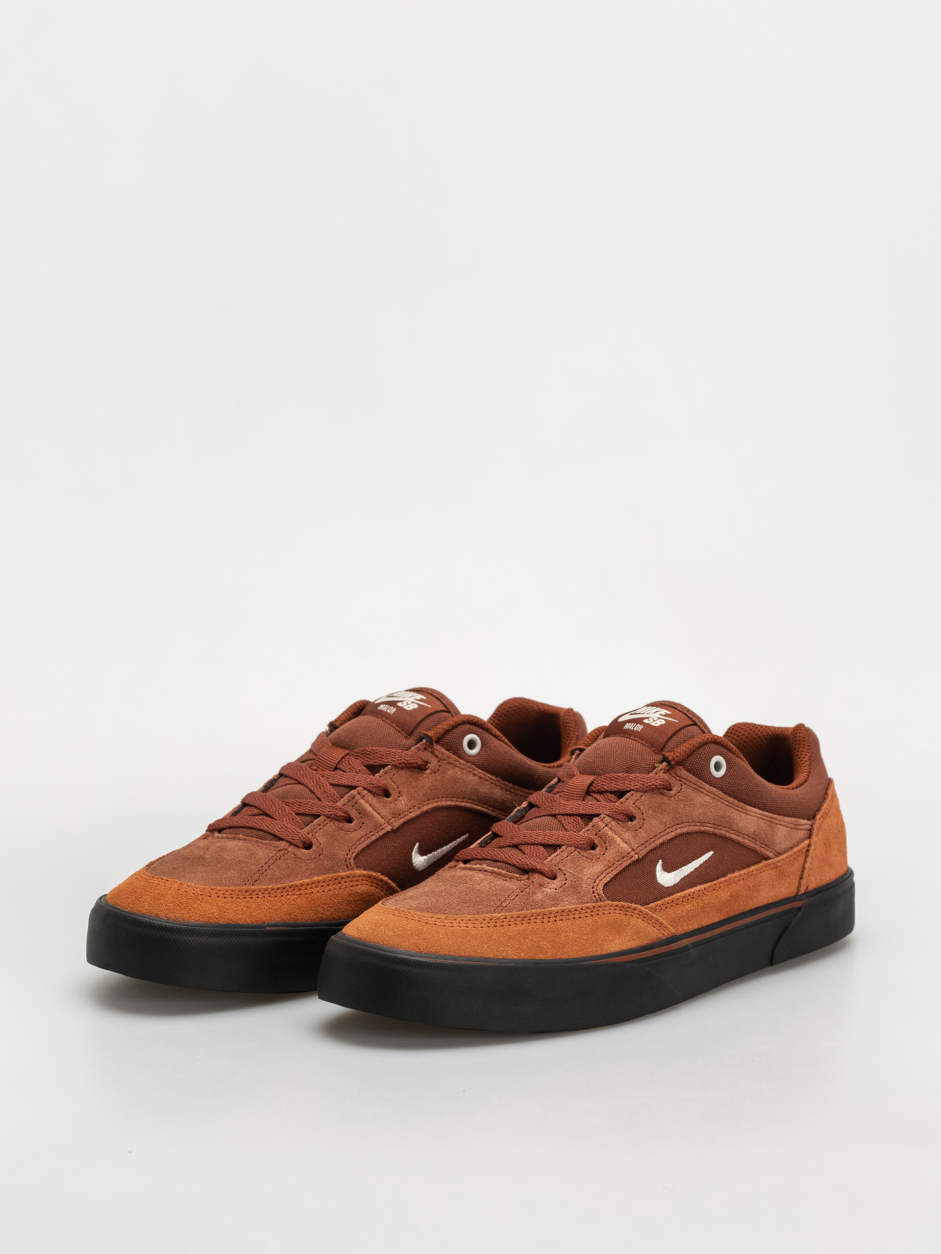 Boty Nike SB Malor (cinnamon/light bone dark russet black)