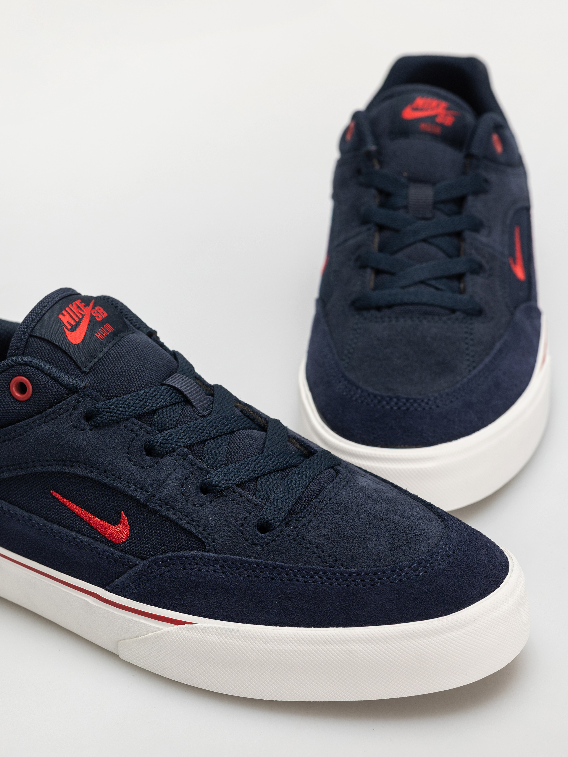 Boty Nike SB Malor (obsidian/gym red midnight navy)