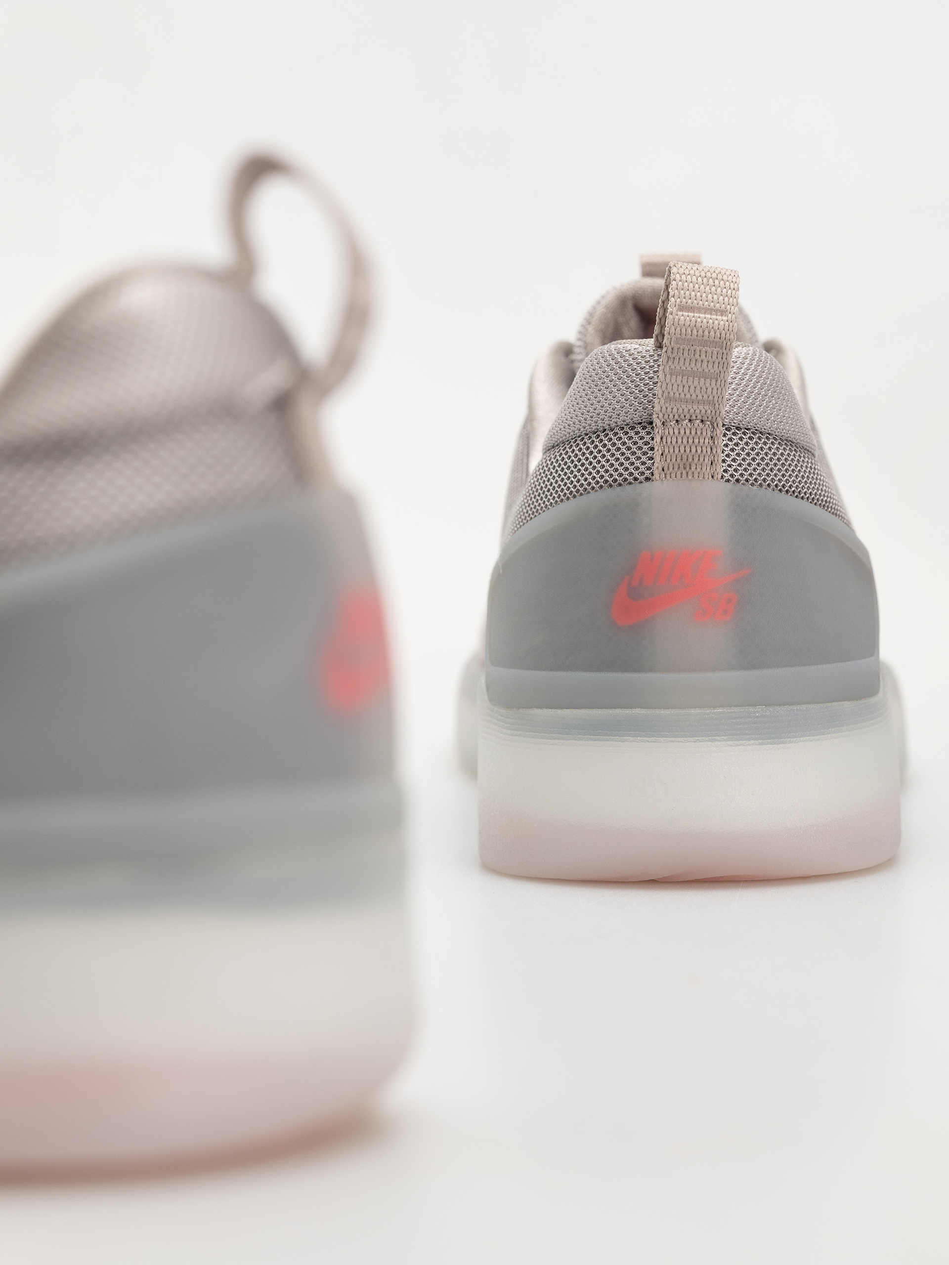 Boty Nike SB Zoom Nyjah 4 (college grey/mink brown light silver)