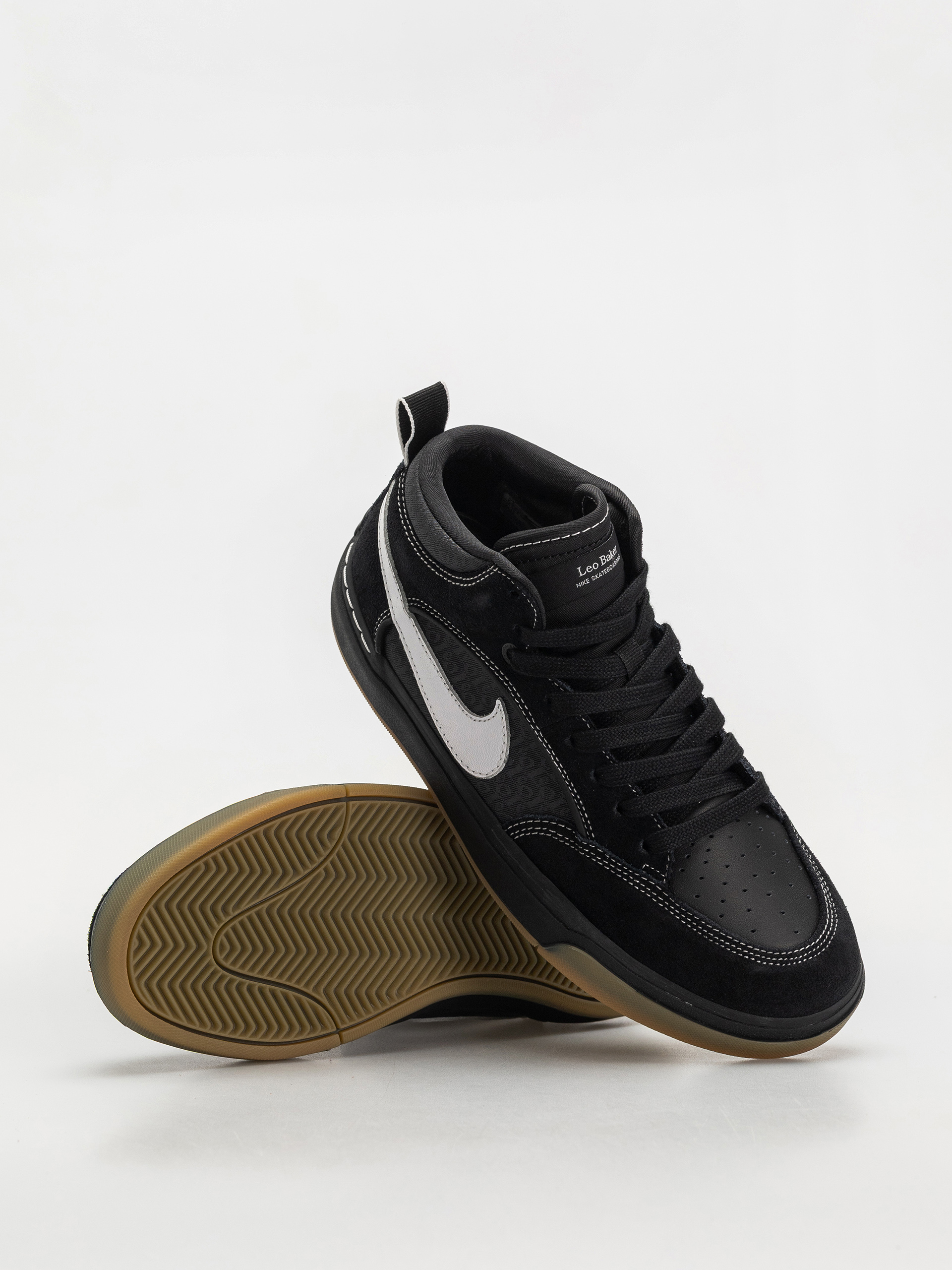 Boty Nike SB React Leo (black/white black gum light brown)