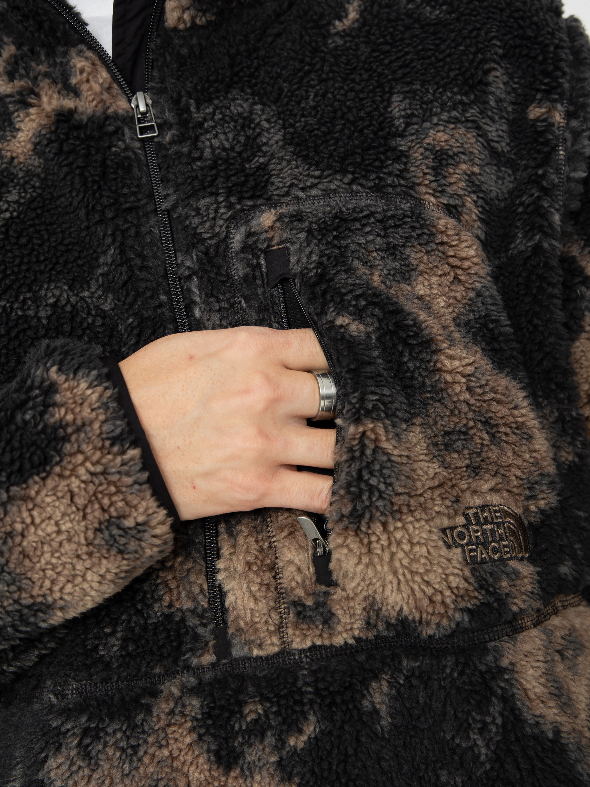 Bunda The North Face Extreme Pile 2 Pullover Print (tnf black light refract)