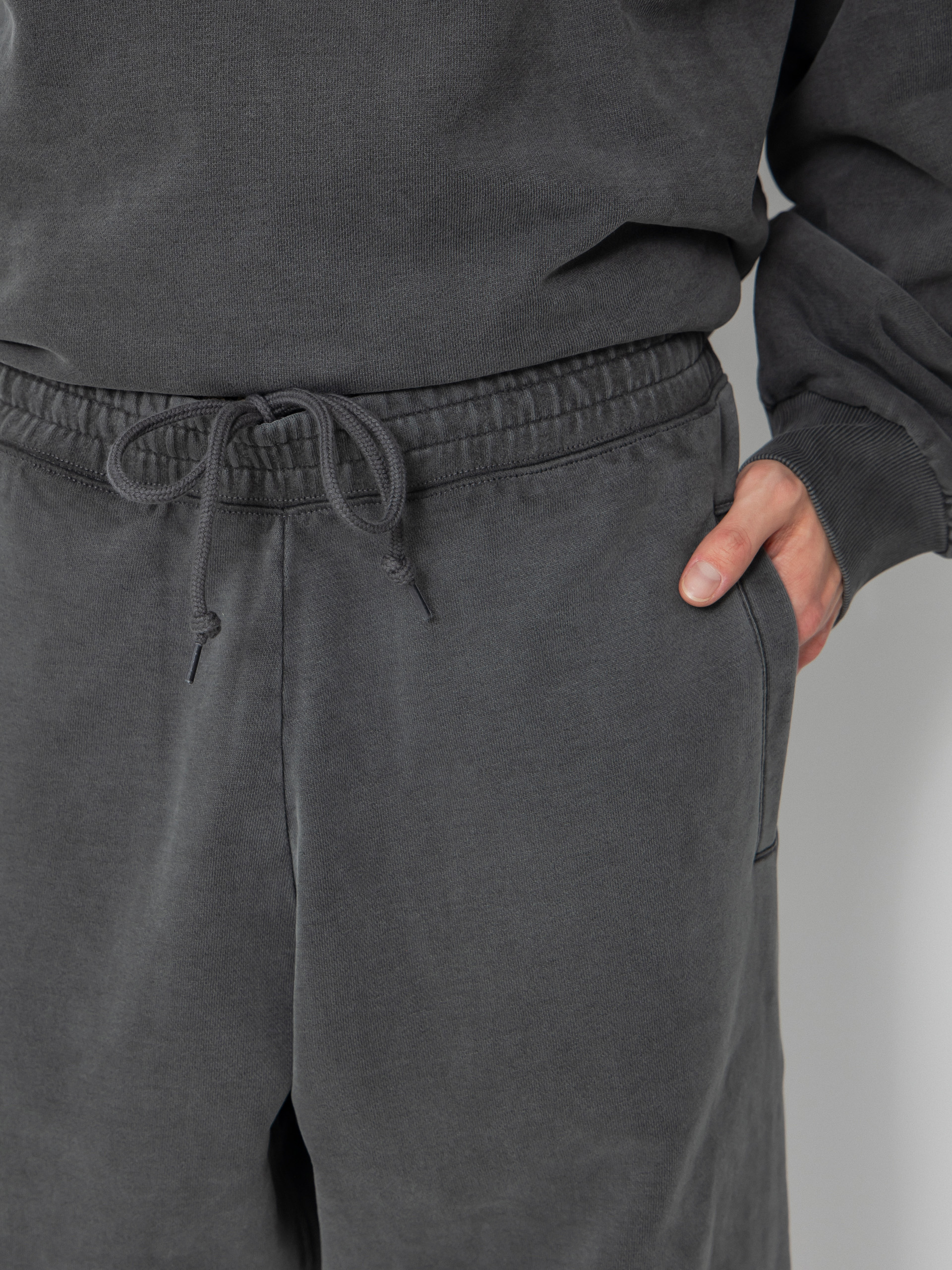 Kalhoty Carhartt WIP Vista Grand Sweat (black/garment dyed)