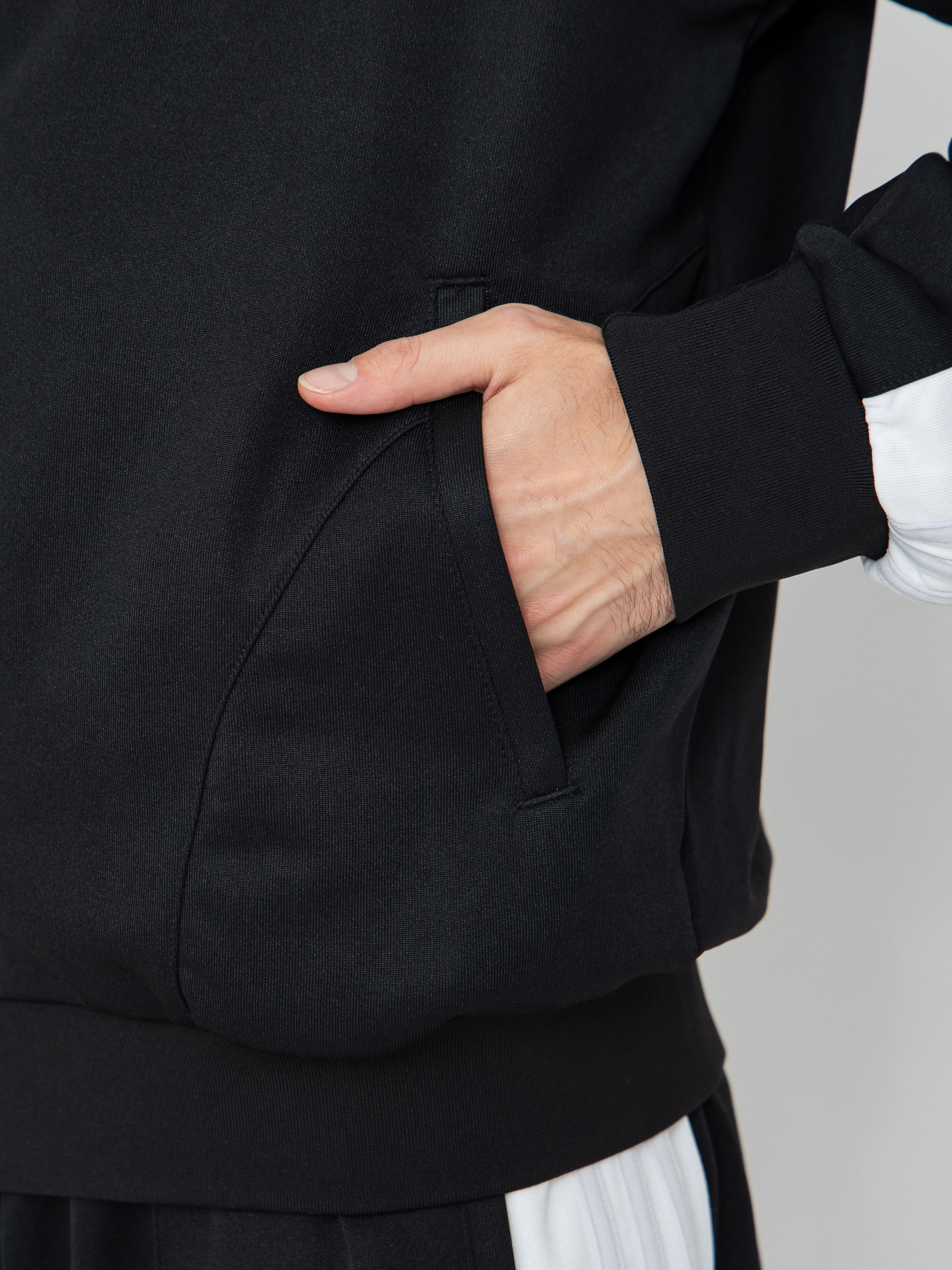 Bunda adidas Tyshawn T (black/white/dshgry)