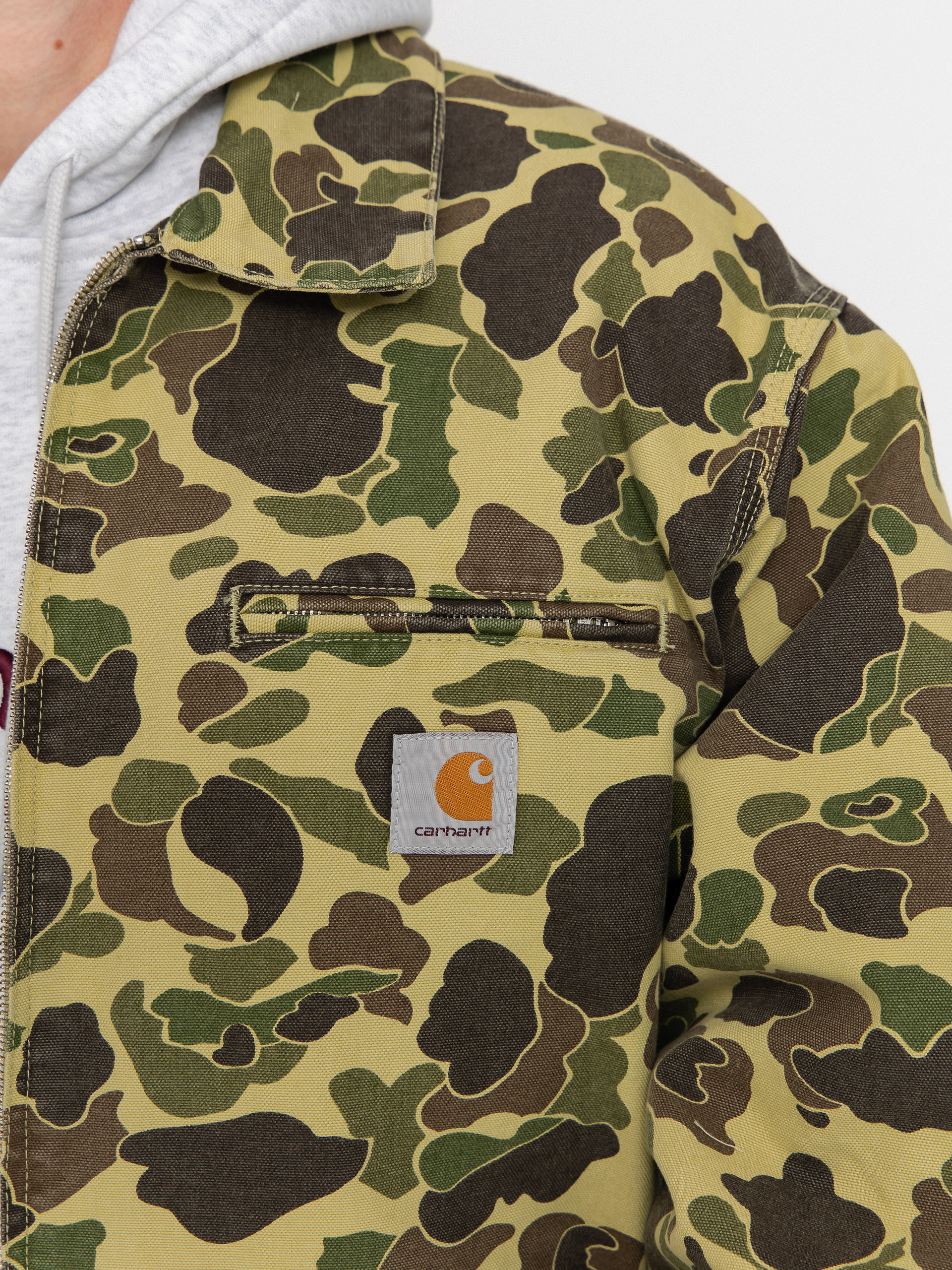 Bunda Carhartt WIP Duck Detroit (camo duck/green/stone washed)
