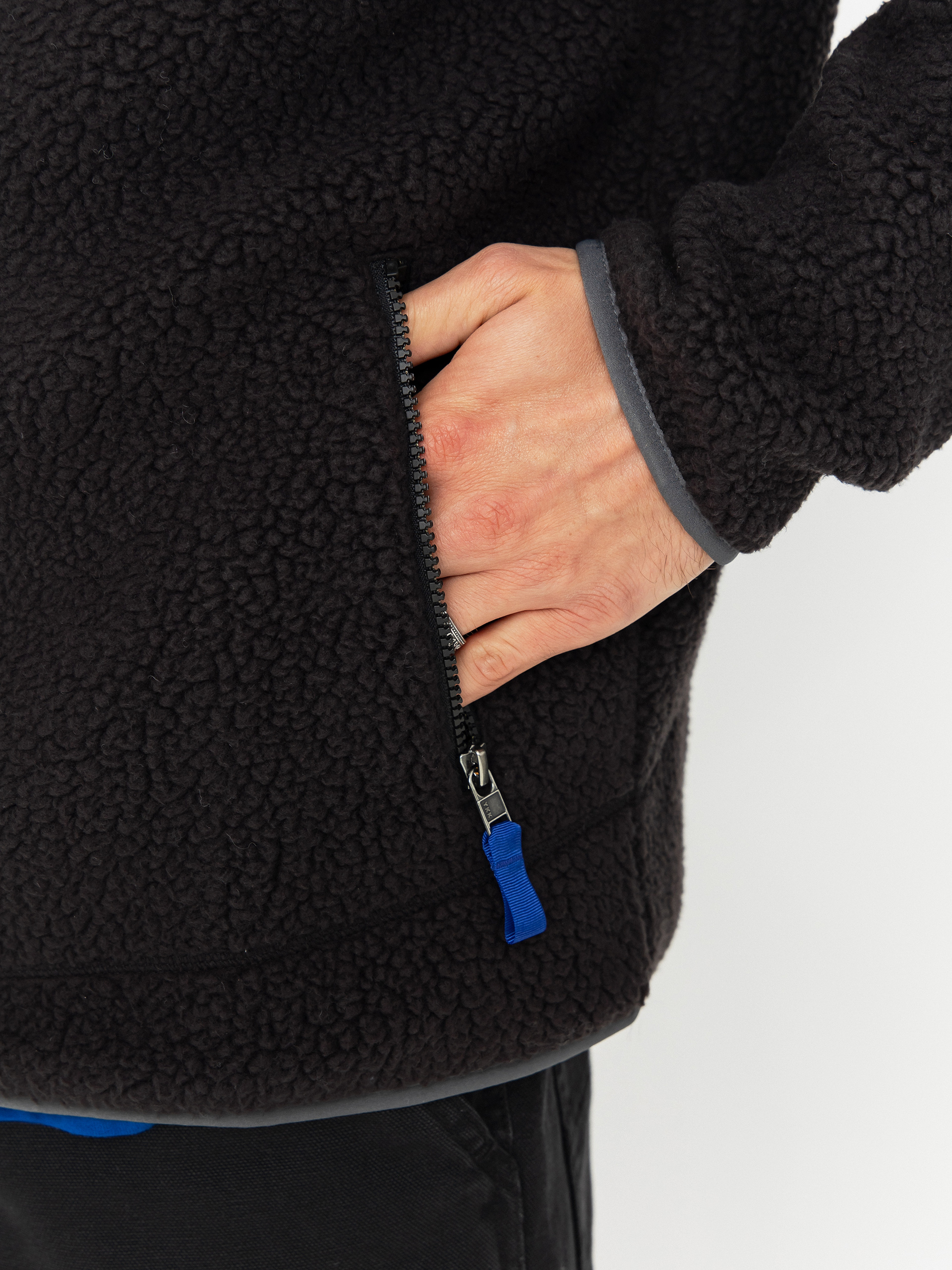 Bunda Patagonia Retro Pile (black w/forge grey)