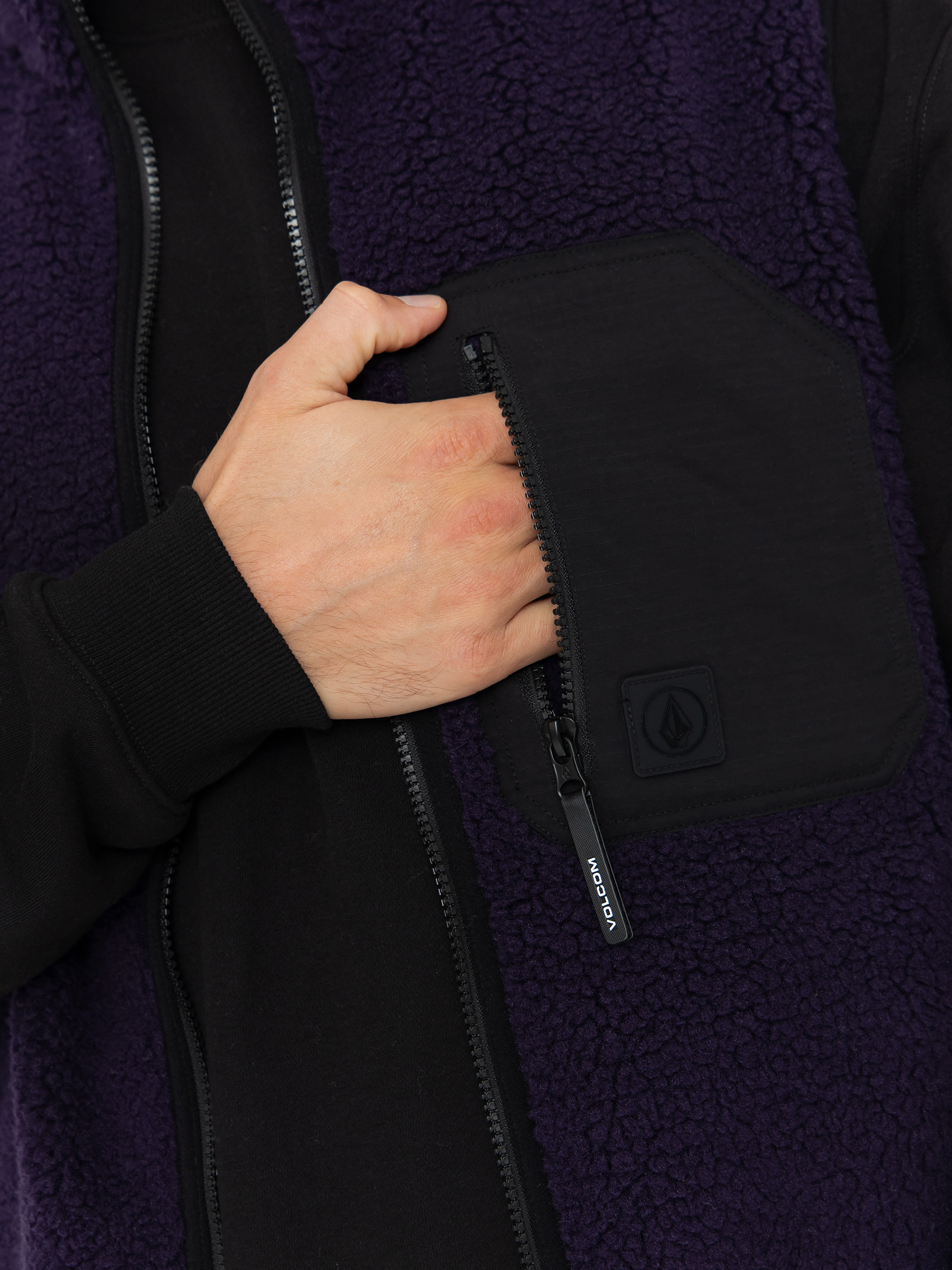 vesta Volcom Muzzer Fuzzar (dark purple)