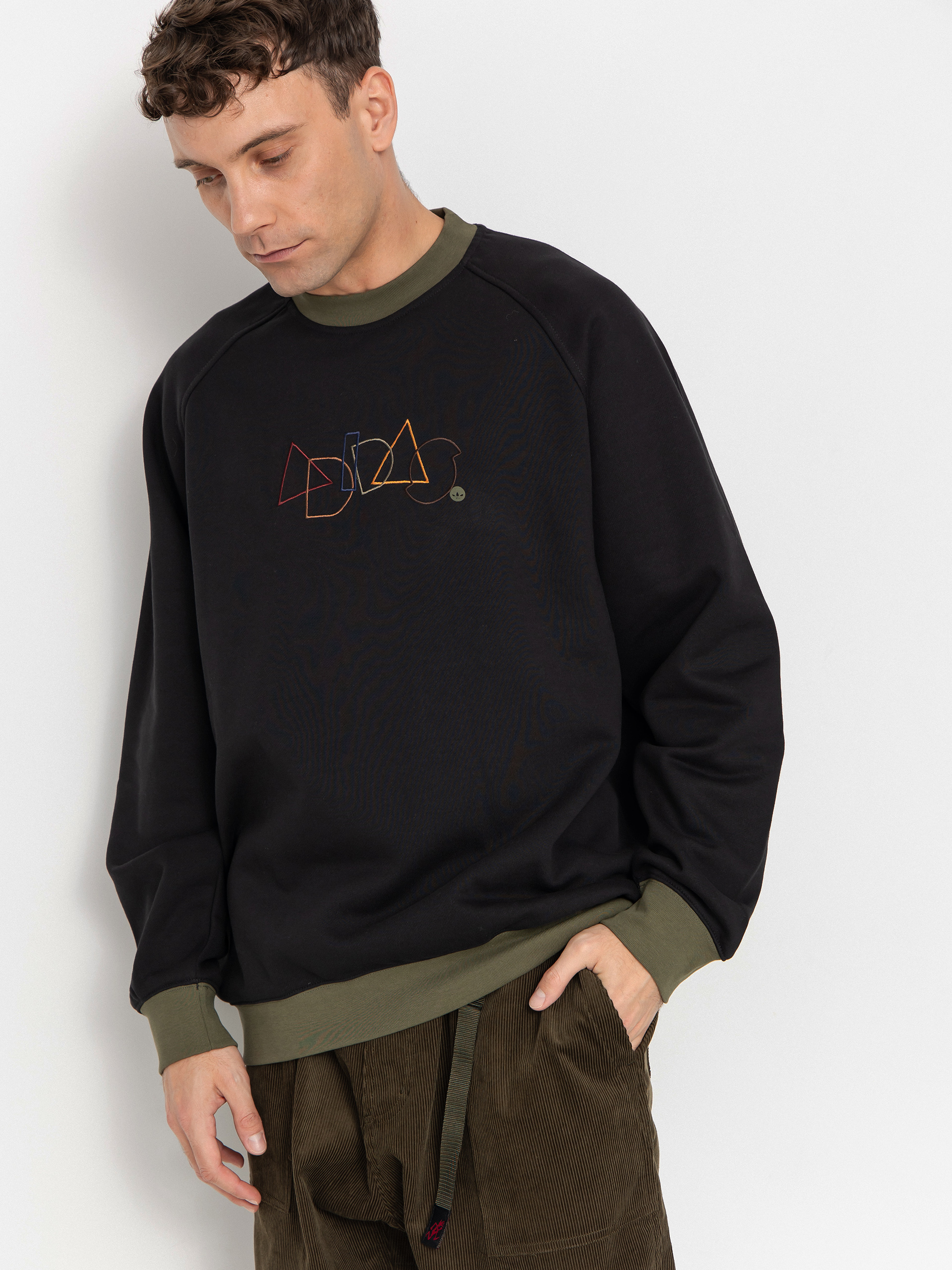 Mikina adidas Skate Geo Crew (black)