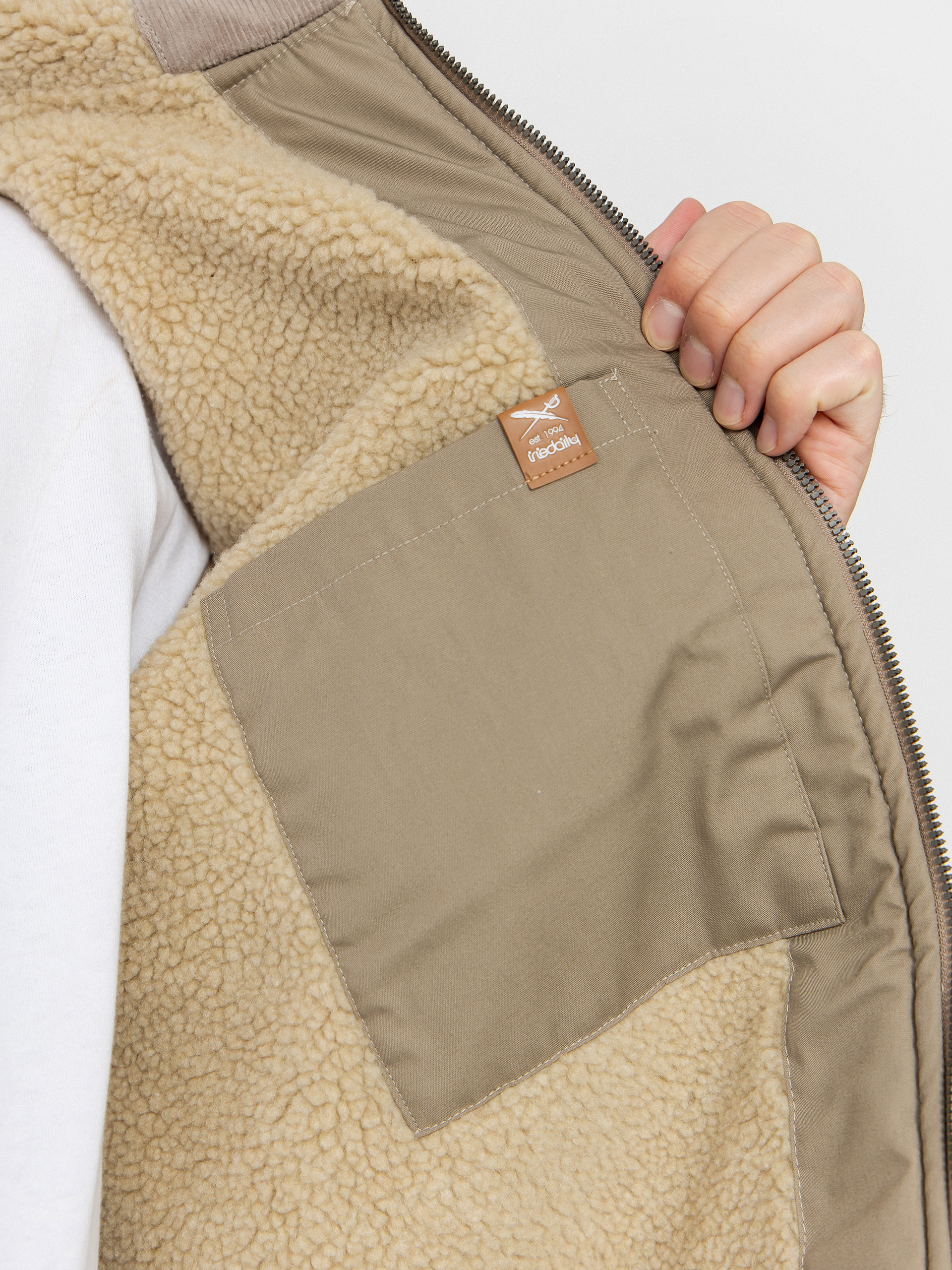 Bunda Iriedaily Hafen (clay)