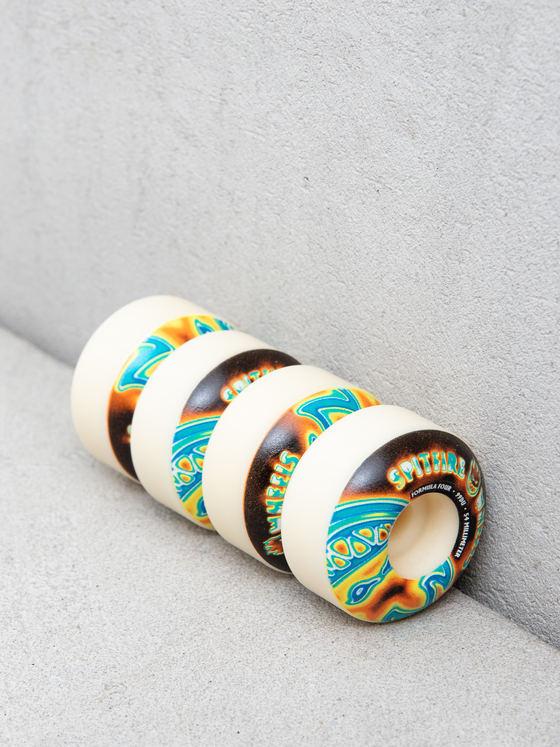 Kolečka Spitfire F4 99D Radioactive Bighead (natural)